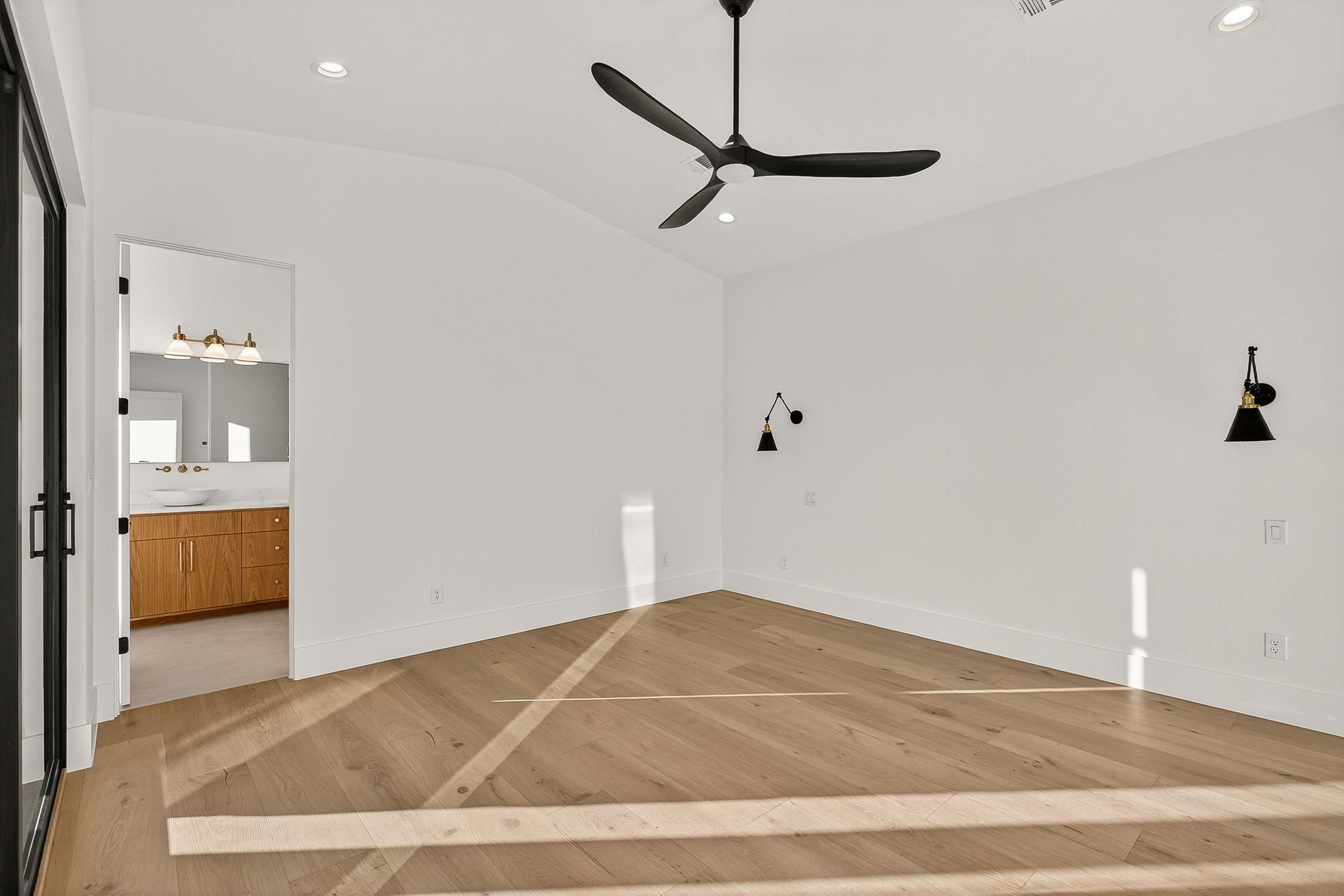 400 Emerald Way, Horseshoe Bay, TX 78657