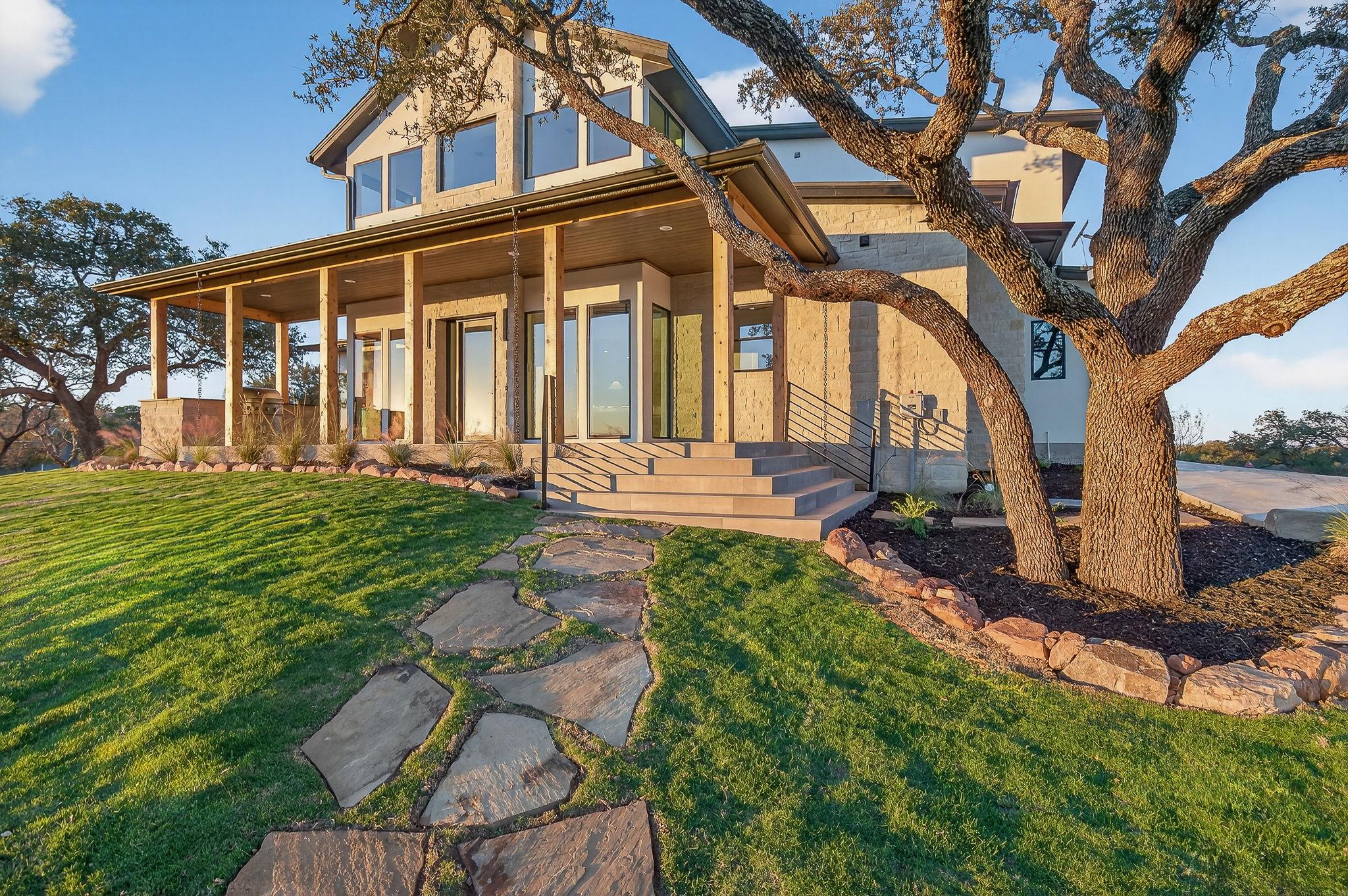 400 Emerald Way, Horseshoe Bay, TX 78657