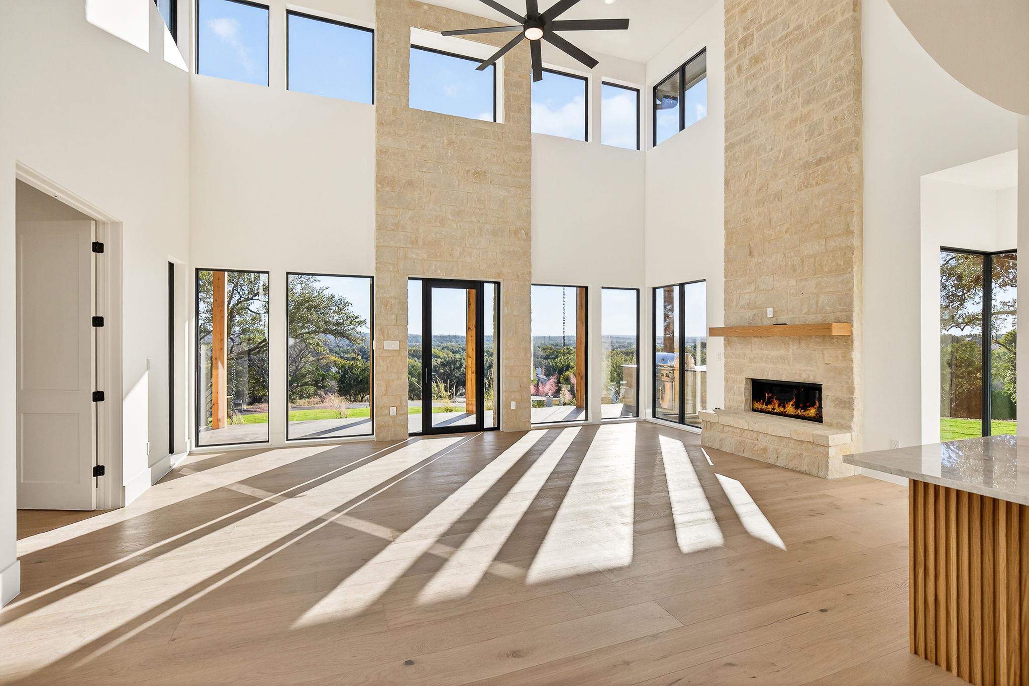 400 Emerald Way, Horseshoe Bay, TX 78657