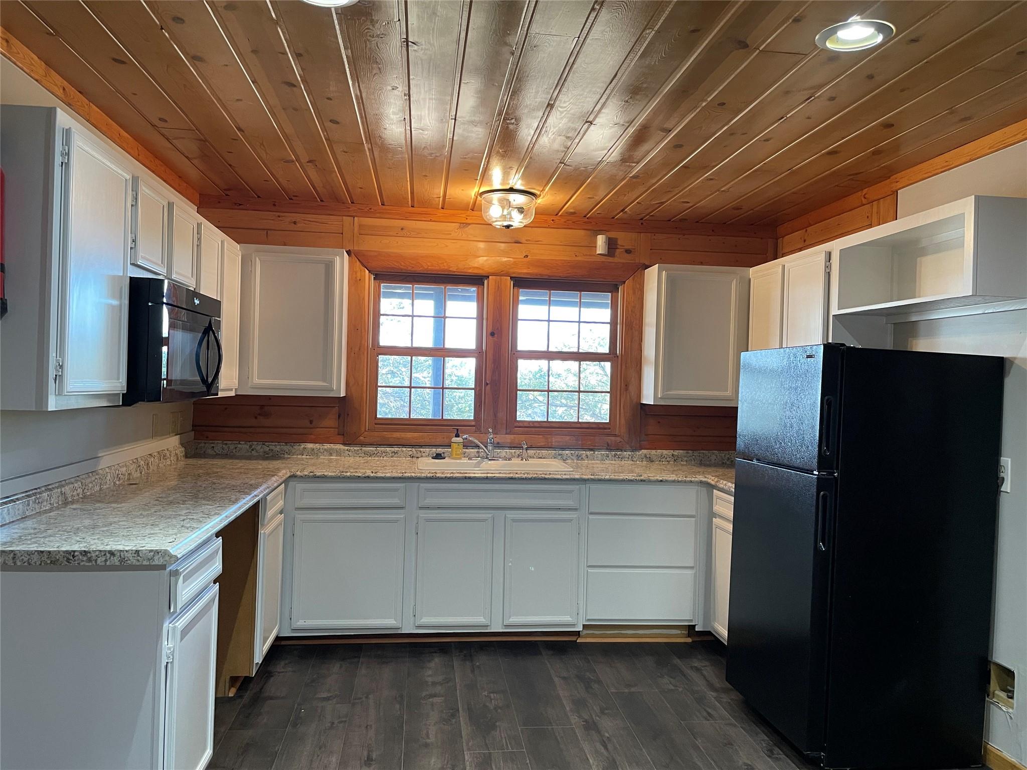 4225 E Highway 290, Dripping Springs, TX 78620
