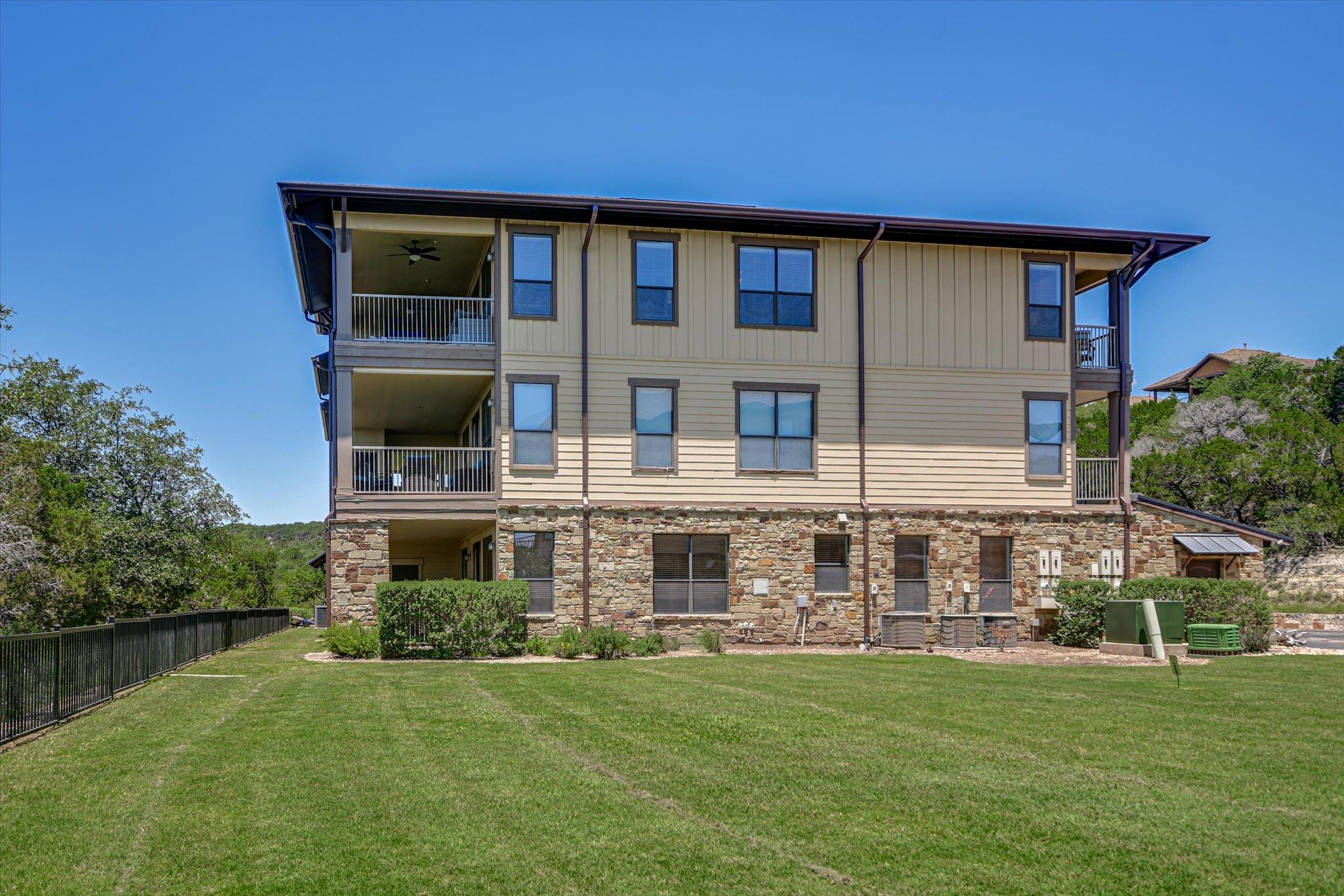 17804 Maritime Point Dr # 303, Jonestown, TX 78645