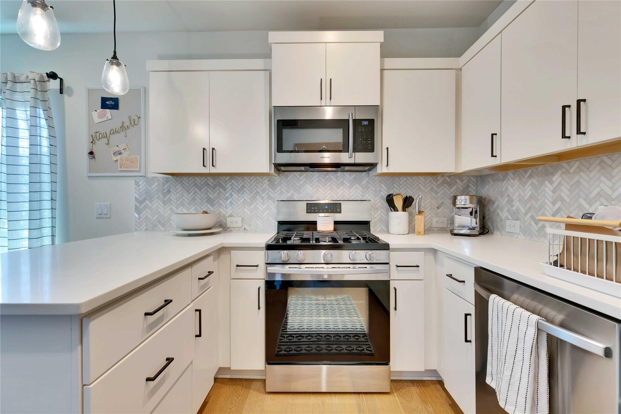 1128 Chicon St # 201, Austin, TX 78702
