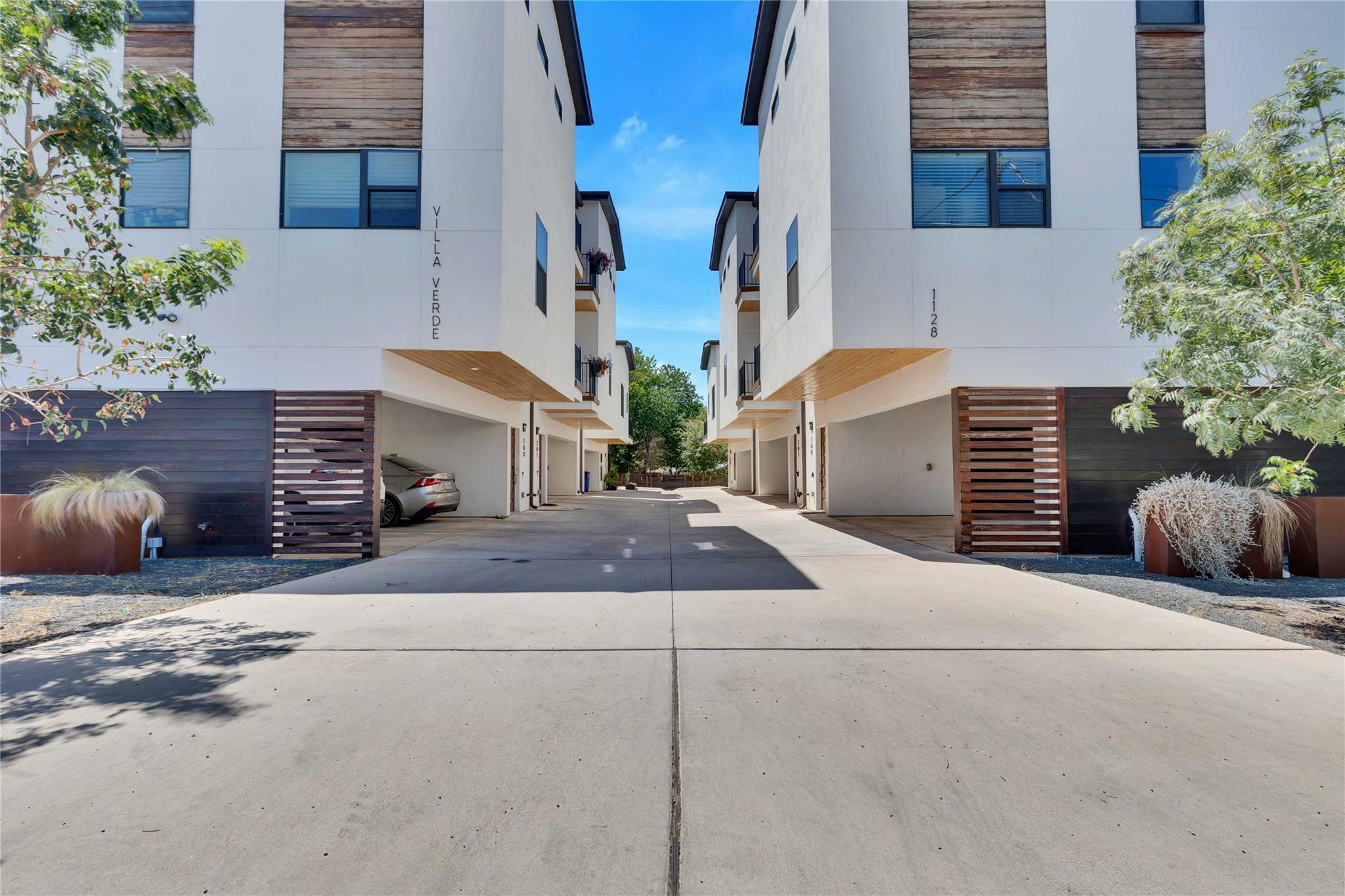 1128 Chicon St # 201, Austin, TX 78702