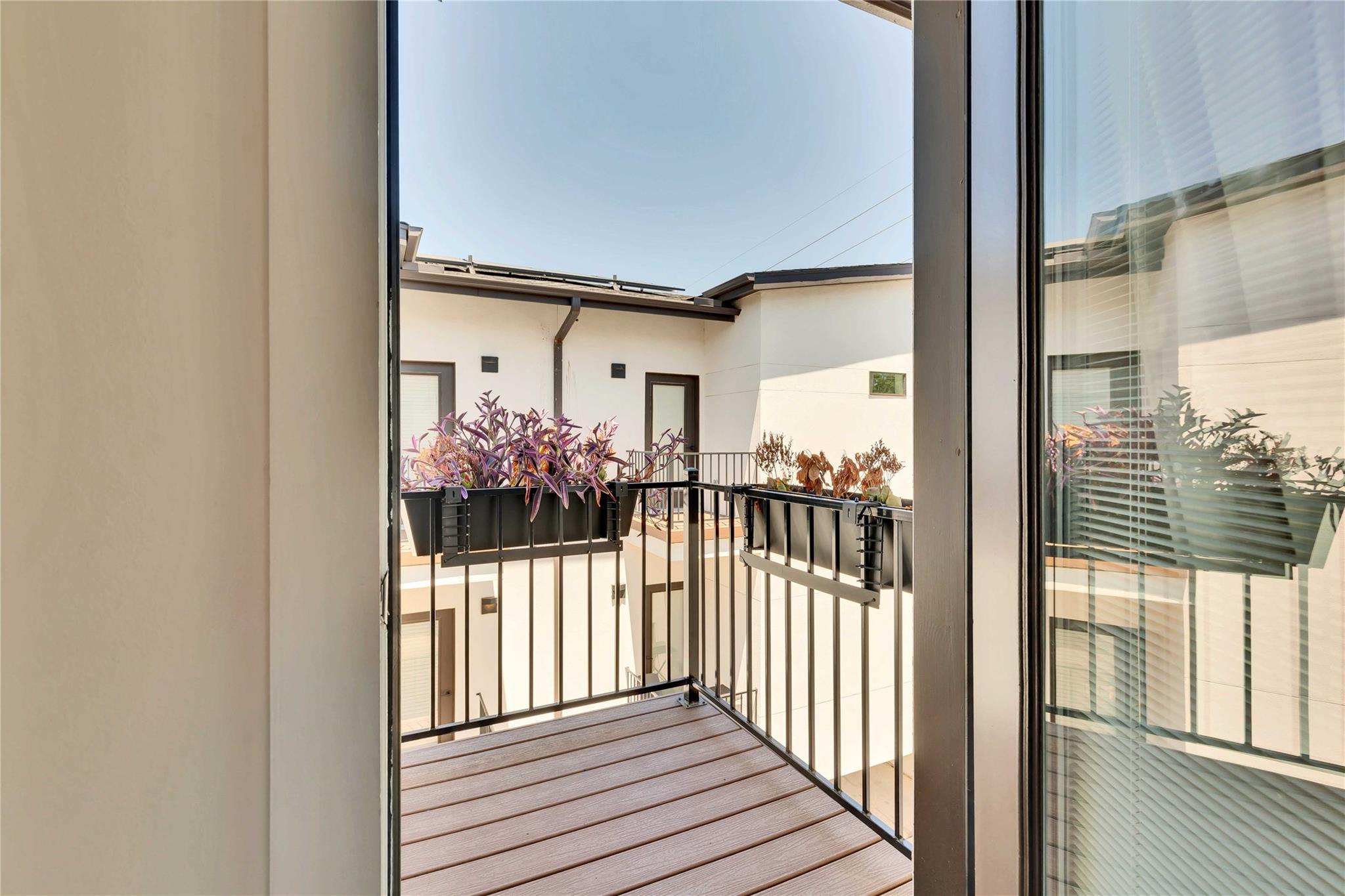 1128 Chicon St # 201, Austin, TX 78702