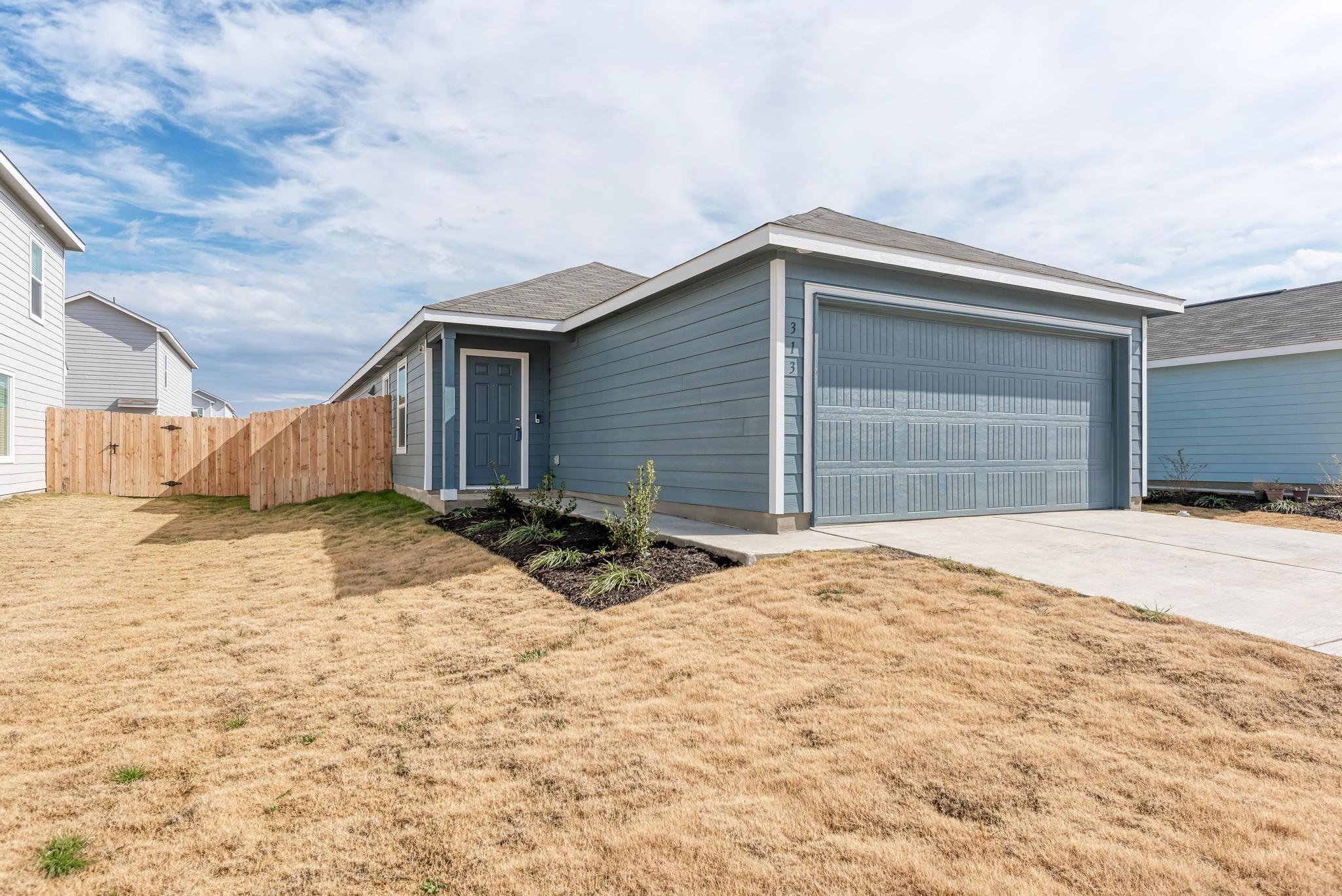 313 Marty Allen Loop, Jarrell, TX 76537
