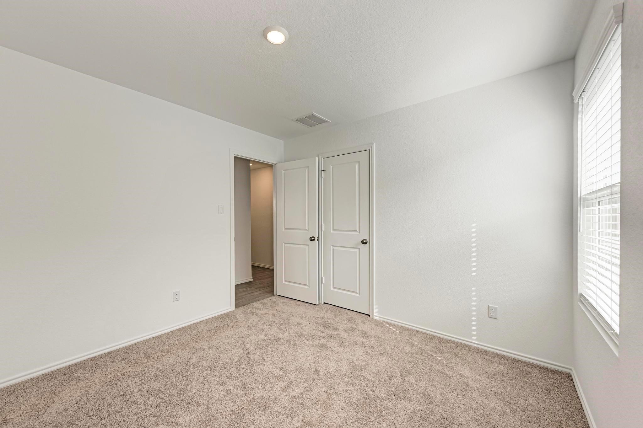 313 Marty Allen Loop, Jarrell, TX 76537