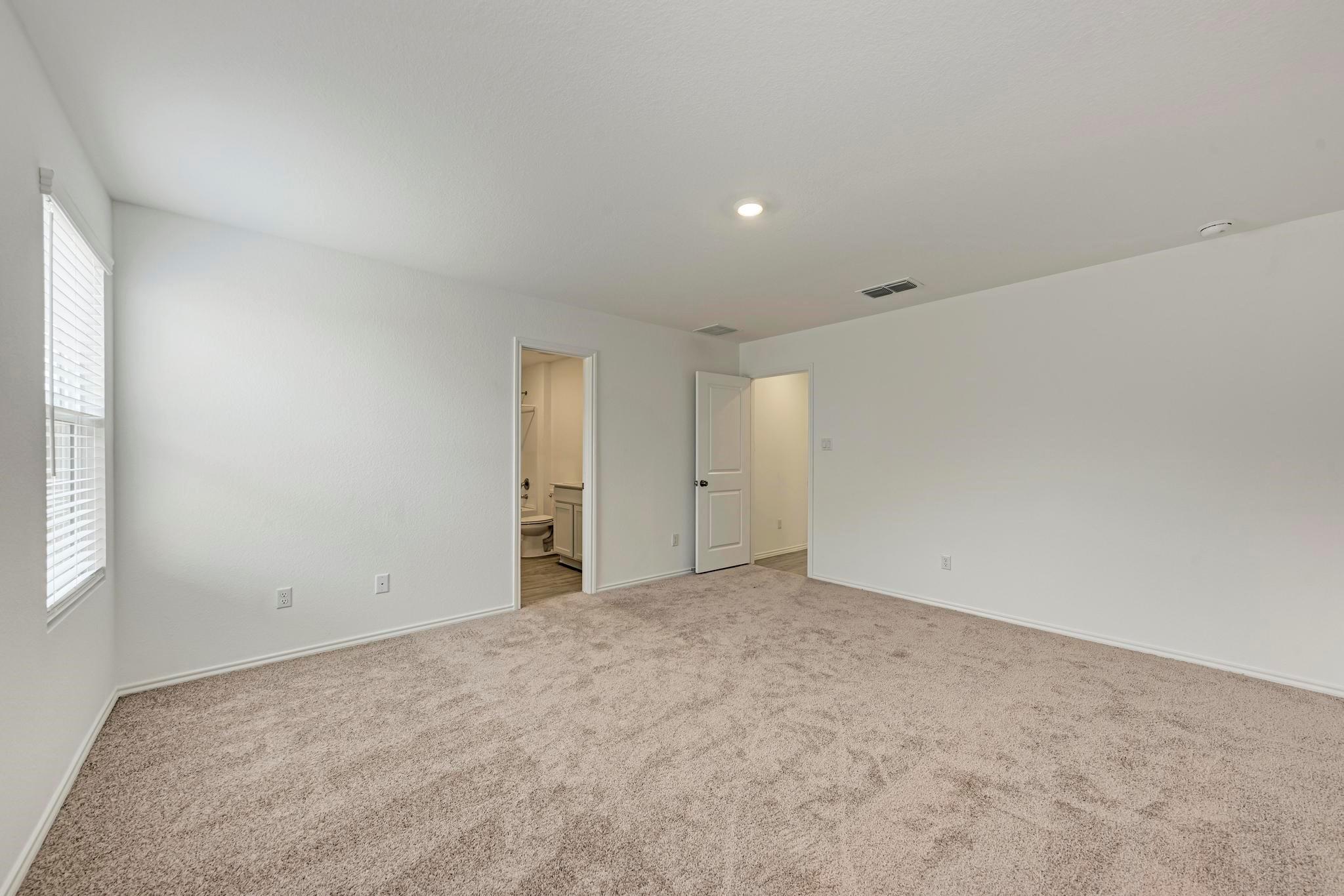 313 Marty Allen Loop, Jarrell, TX 76537