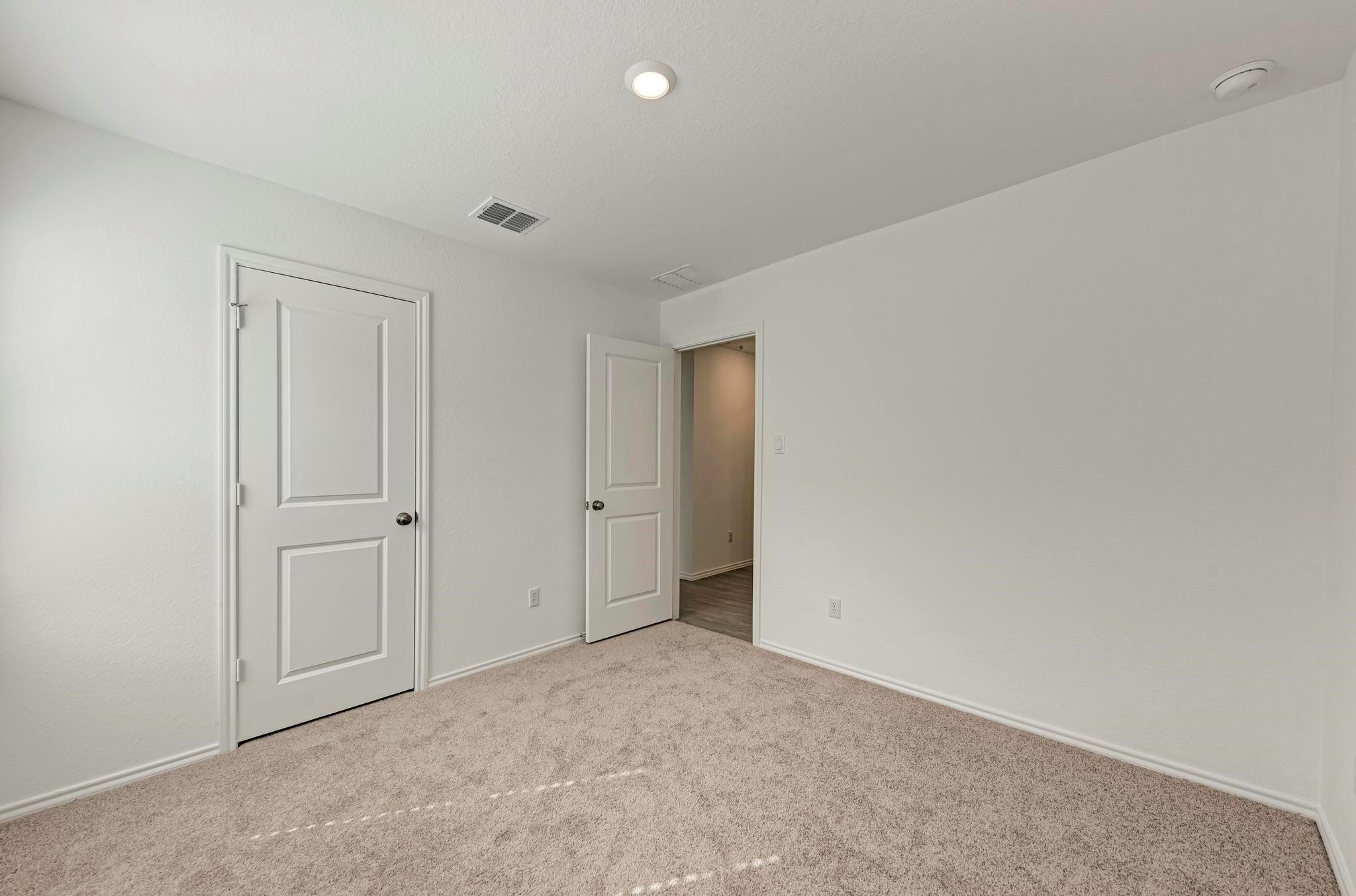 313 Marty Allen Loop, Jarrell, TX 76537
