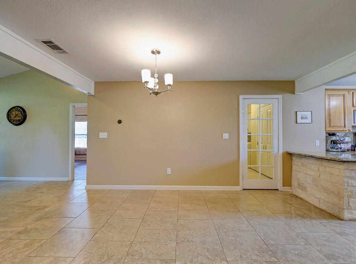 1002 Deep Wood Dr, Round Rock, TX 78681