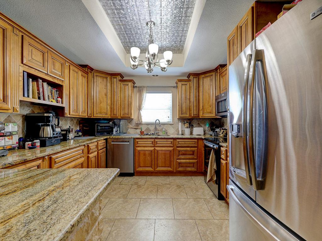 1002 Deep Wood Dr, Round Rock, TX 78681