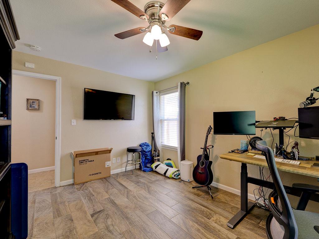 1002 Deep Wood Dr, Round Rock, TX 78681