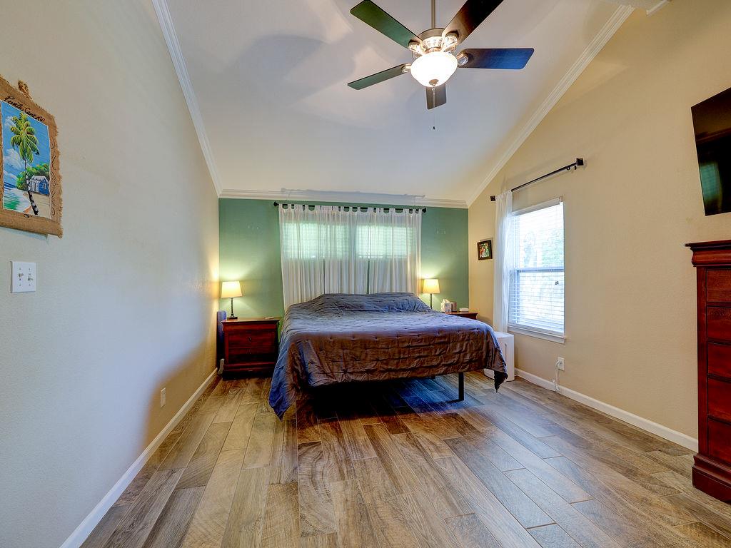 1002 Deep Wood Dr, Round Rock, TX 78681