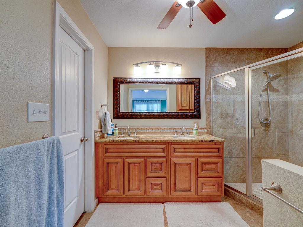 1002 Deep Wood Dr, Round Rock, TX 78681