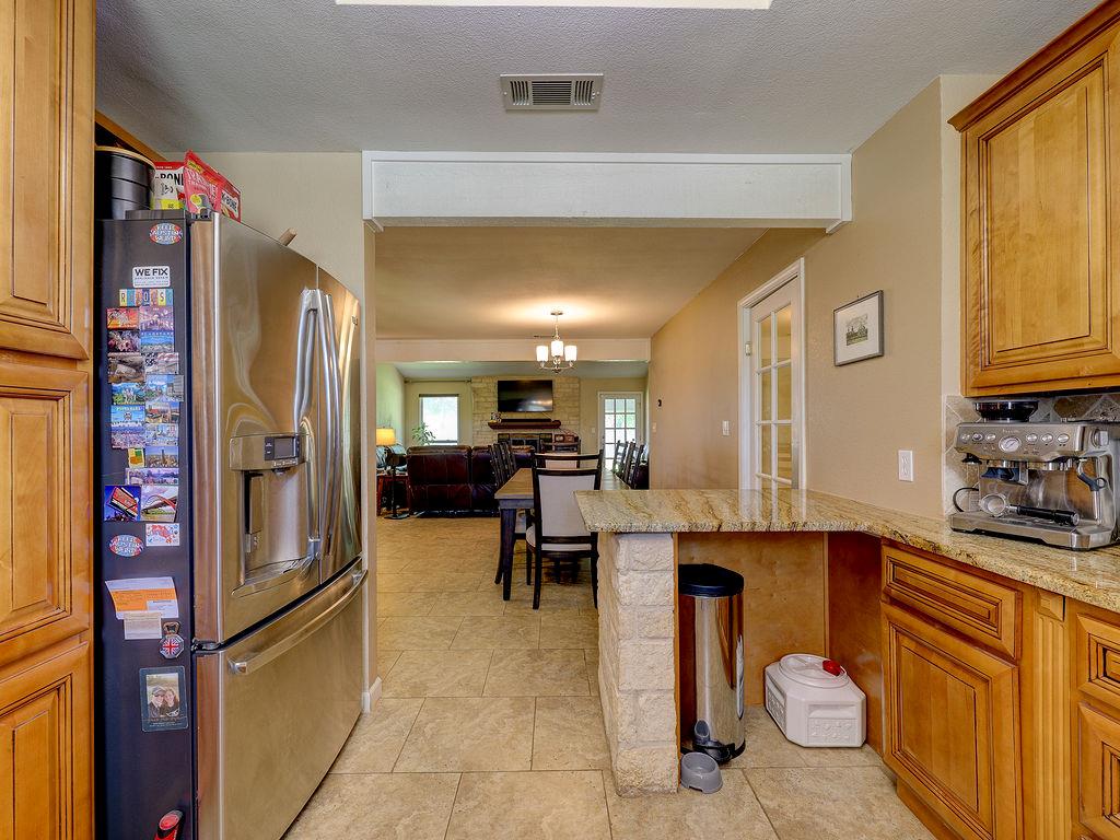 1002 Deep Wood Dr, Round Rock, TX 78681