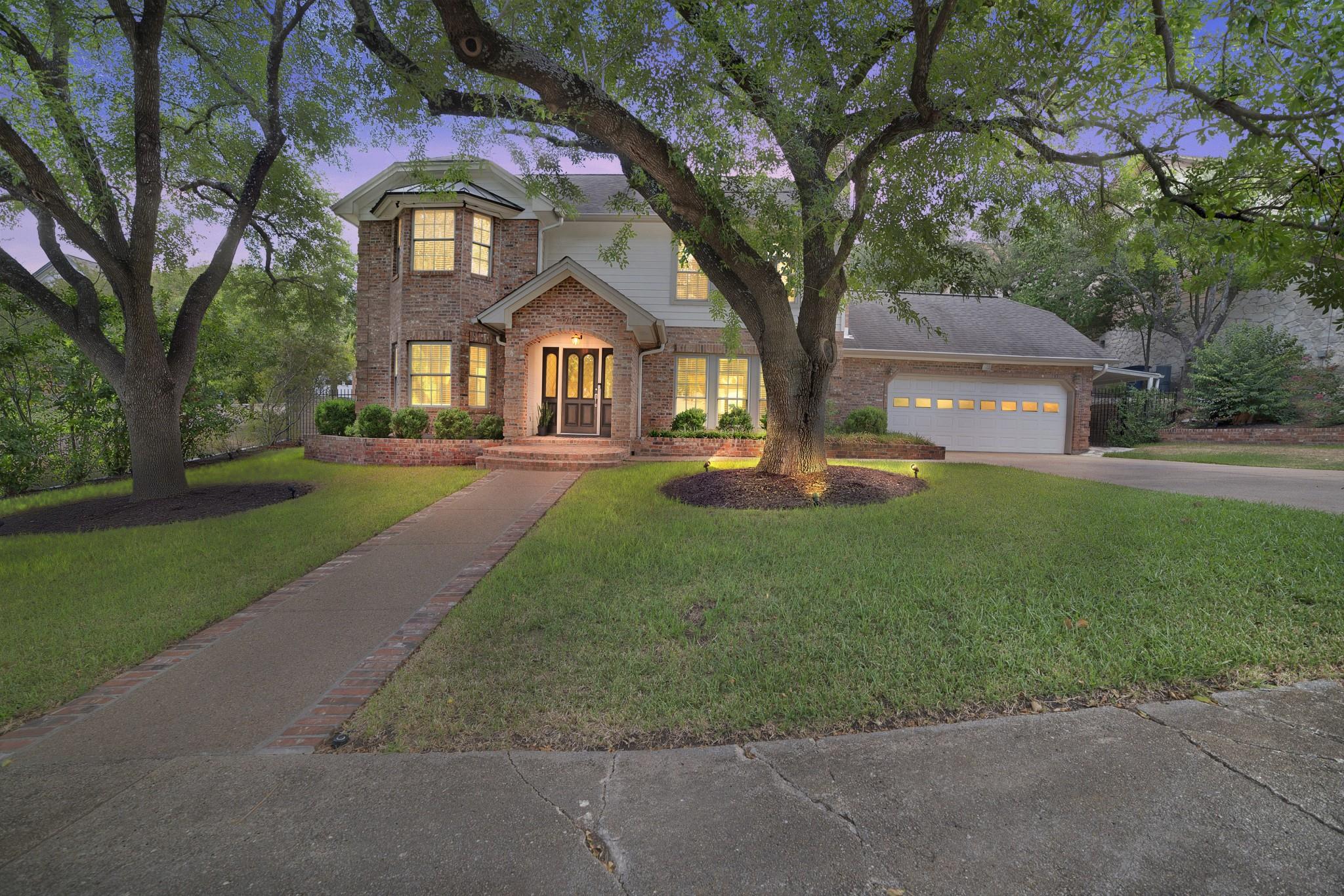 1702 Crested Butte Dr, Austin, TX 78746