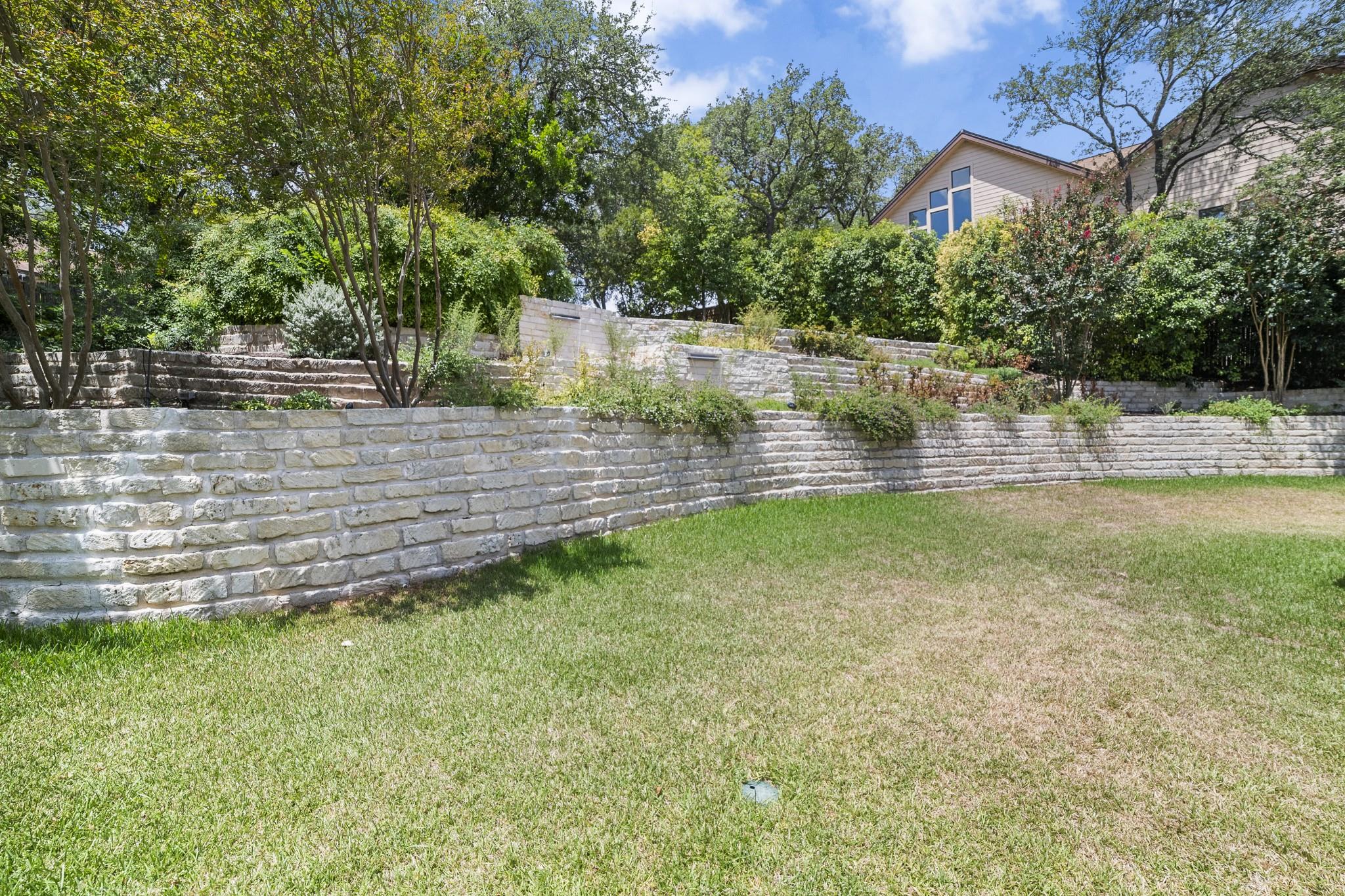 1702 Crested Butte Dr, Austin, TX 78746