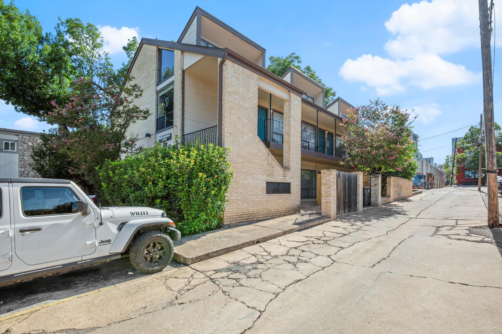 1905 San Gabriel St # 101, Austin, TX 78705