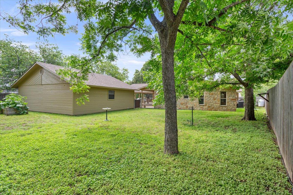 1115 Hackberry Dr, Marble Falls, TX 78654