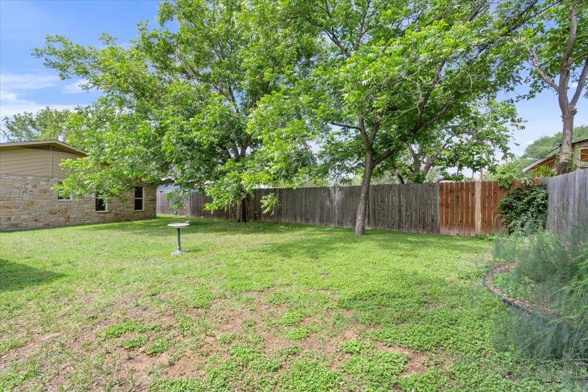 1115 Hackberry Dr, Marble Falls, TX 78654