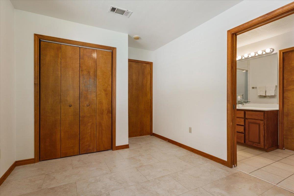 1115 Hackberry Dr, Marble Falls, TX 78654