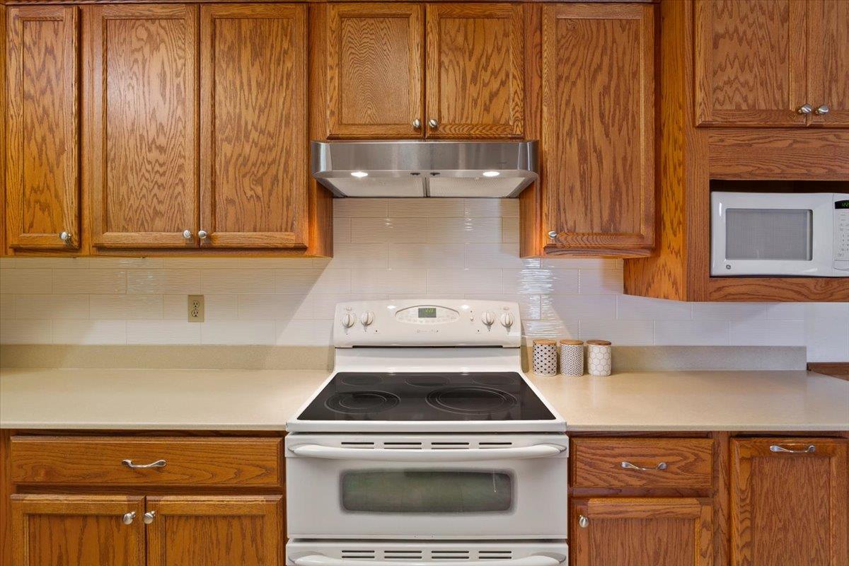 1115 Hackberry Dr, Marble Falls, TX 78654