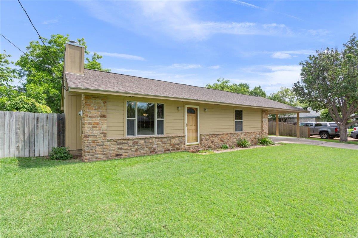 1115 Hackberry Dr, Marble Falls, TX 78654