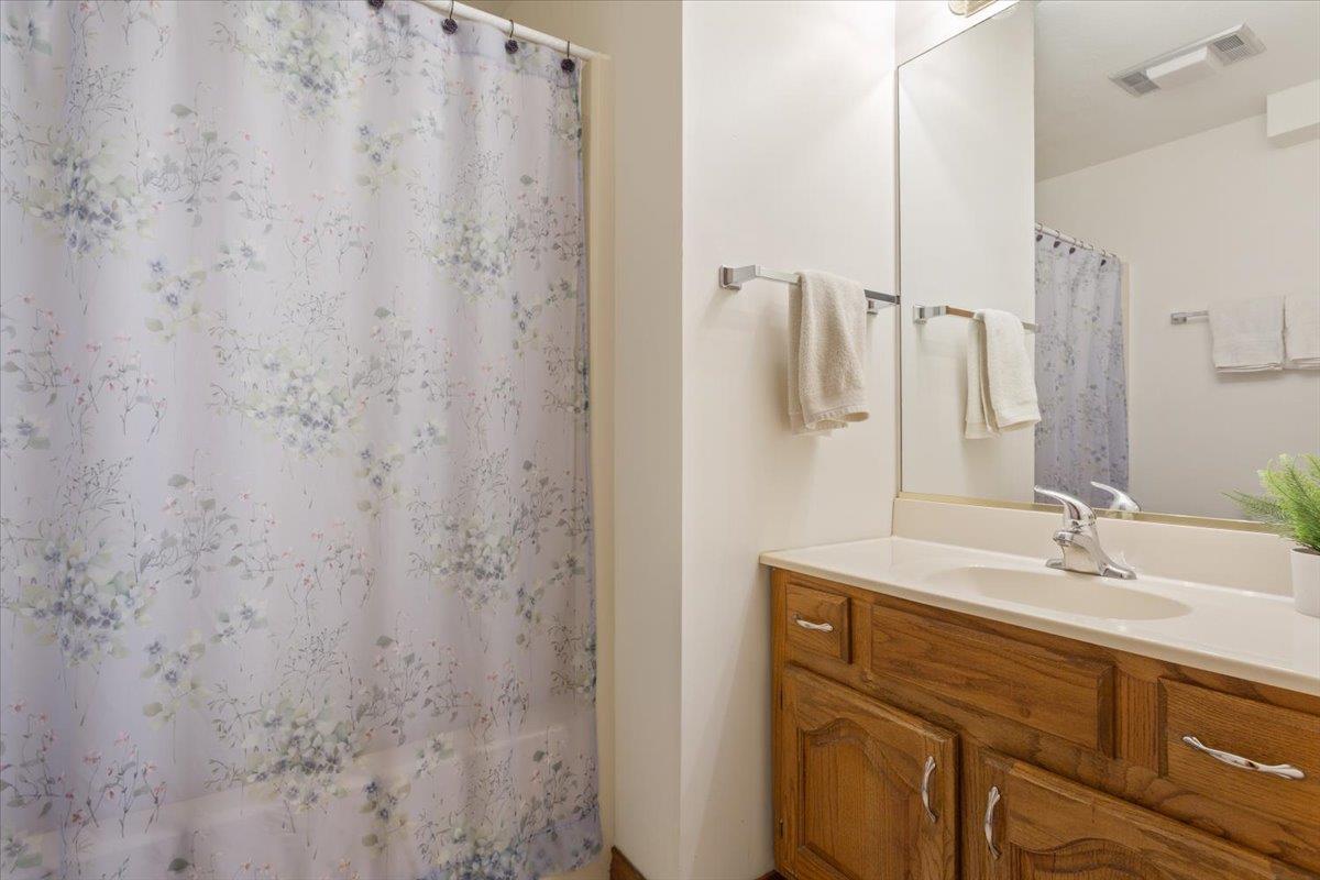 1115 Hackberry Dr, Marble Falls, TX 78654