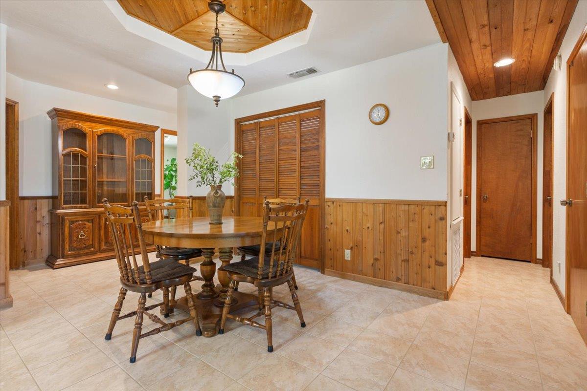 1115 Hackberry Dr, Marble Falls, TX 78654
