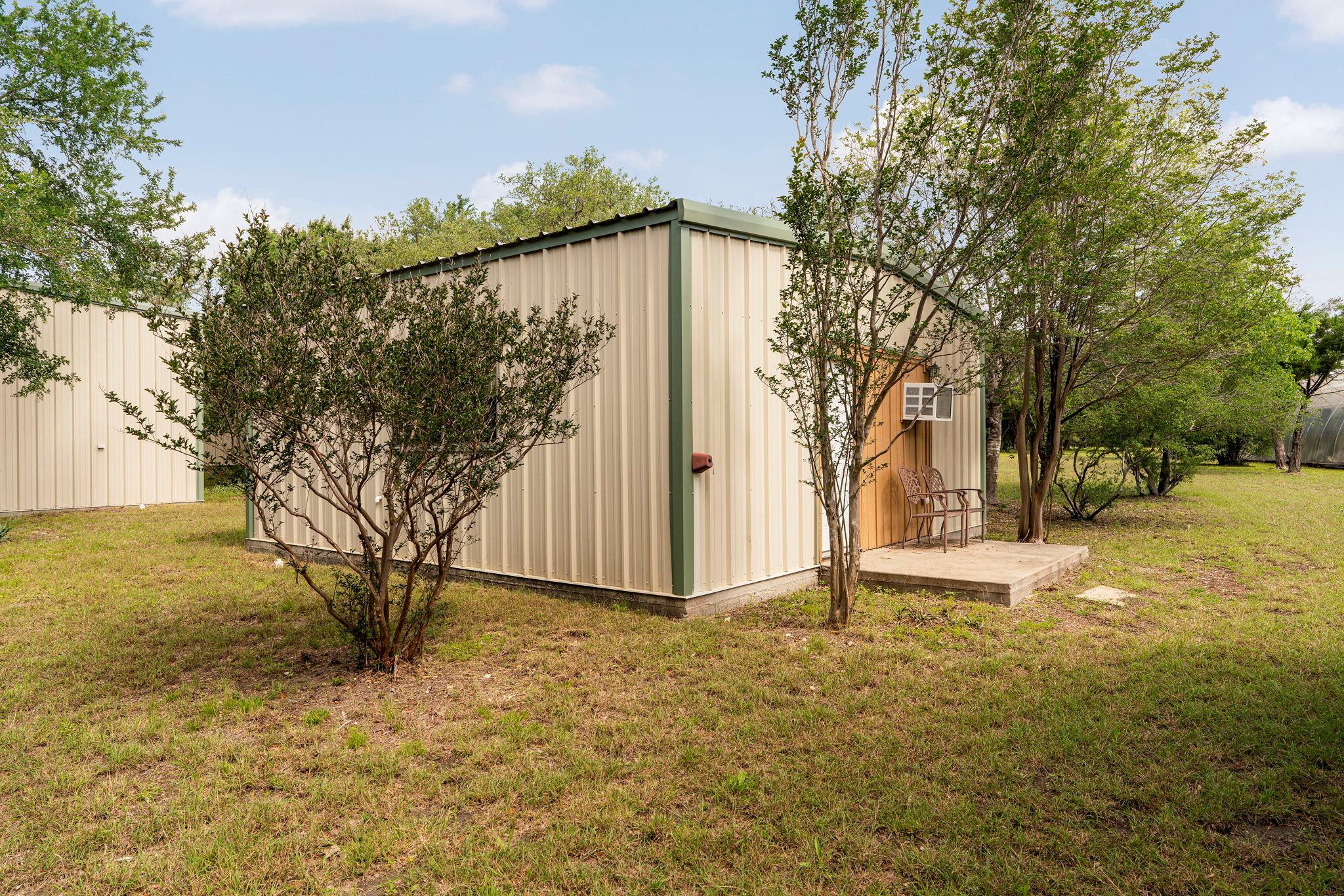 618 County Road 156, Granger, TX 76530