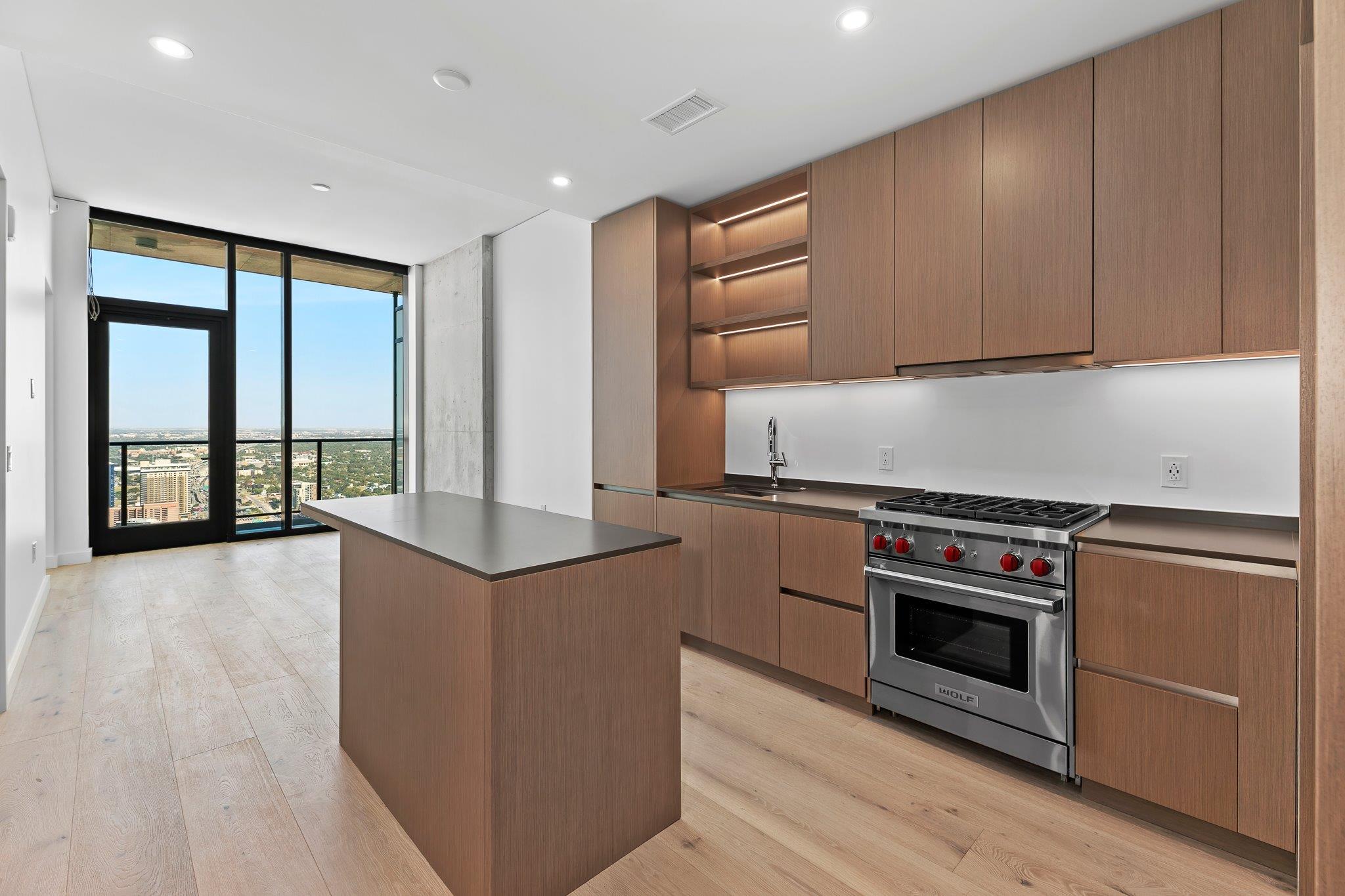 610 Davis St # 5206, Austin, TX 78701