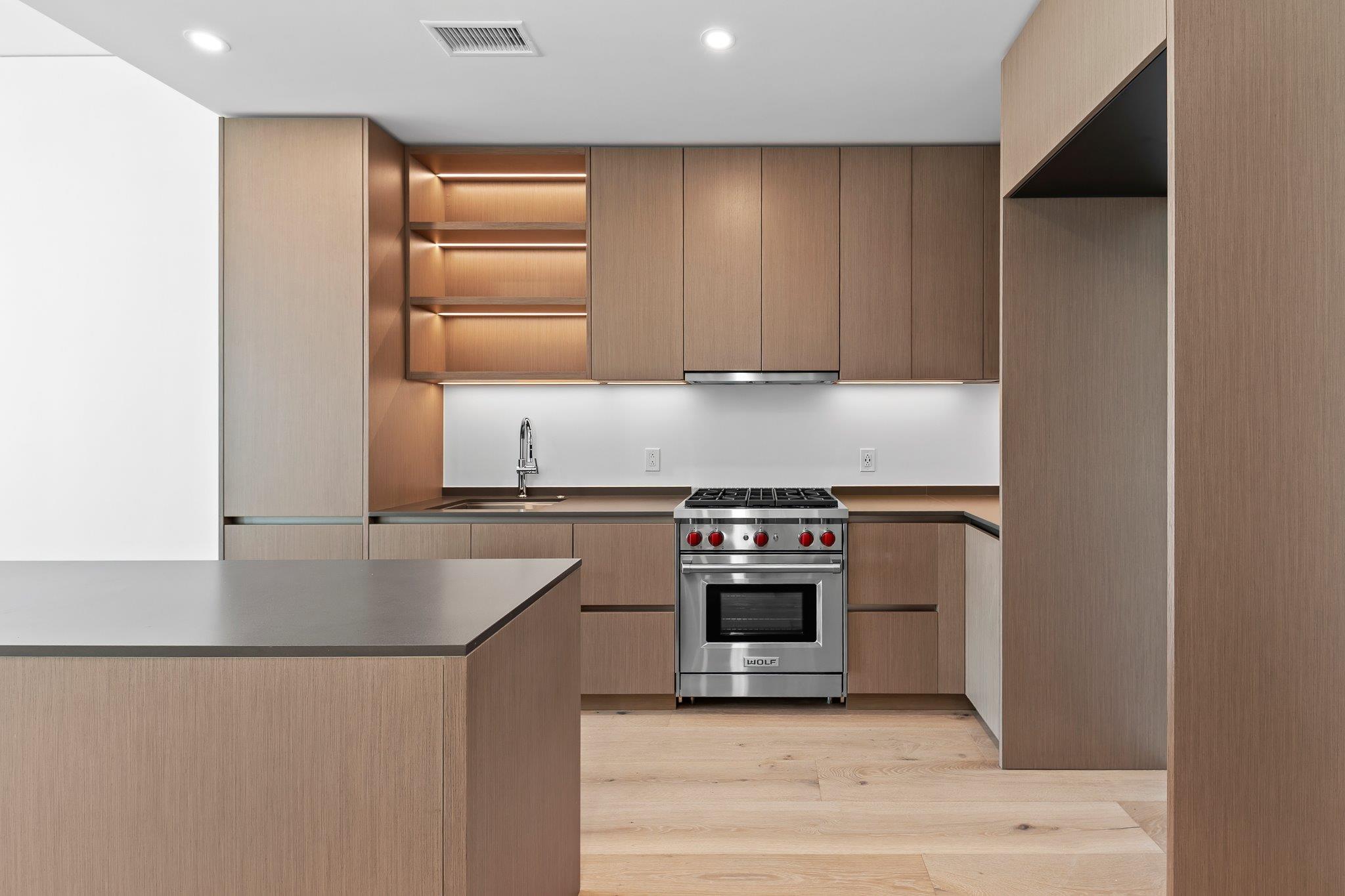 610 Davis St # 5206, Austin, TX 78701