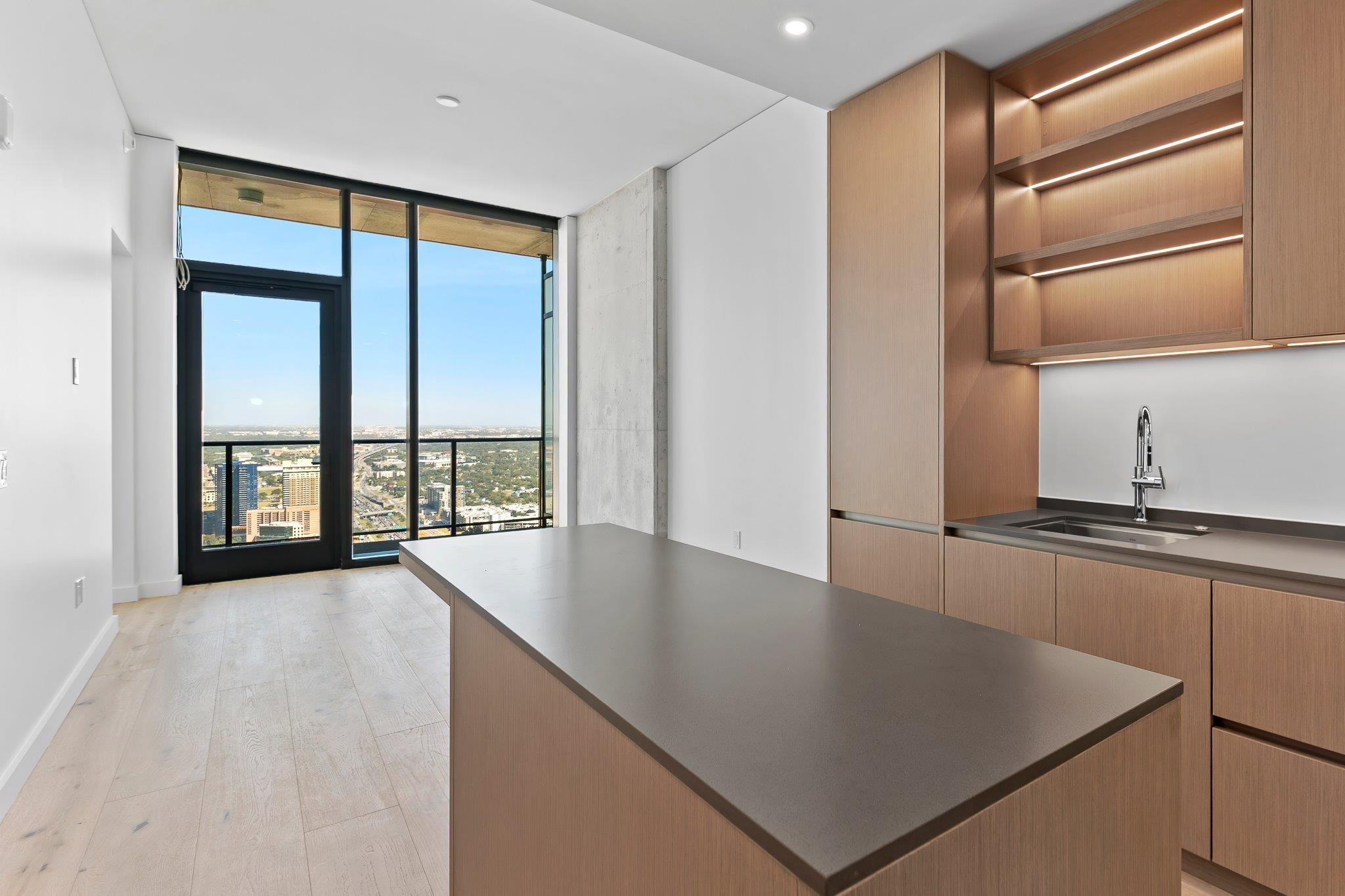 610 Davis St # 5206, Austin, TX 78701