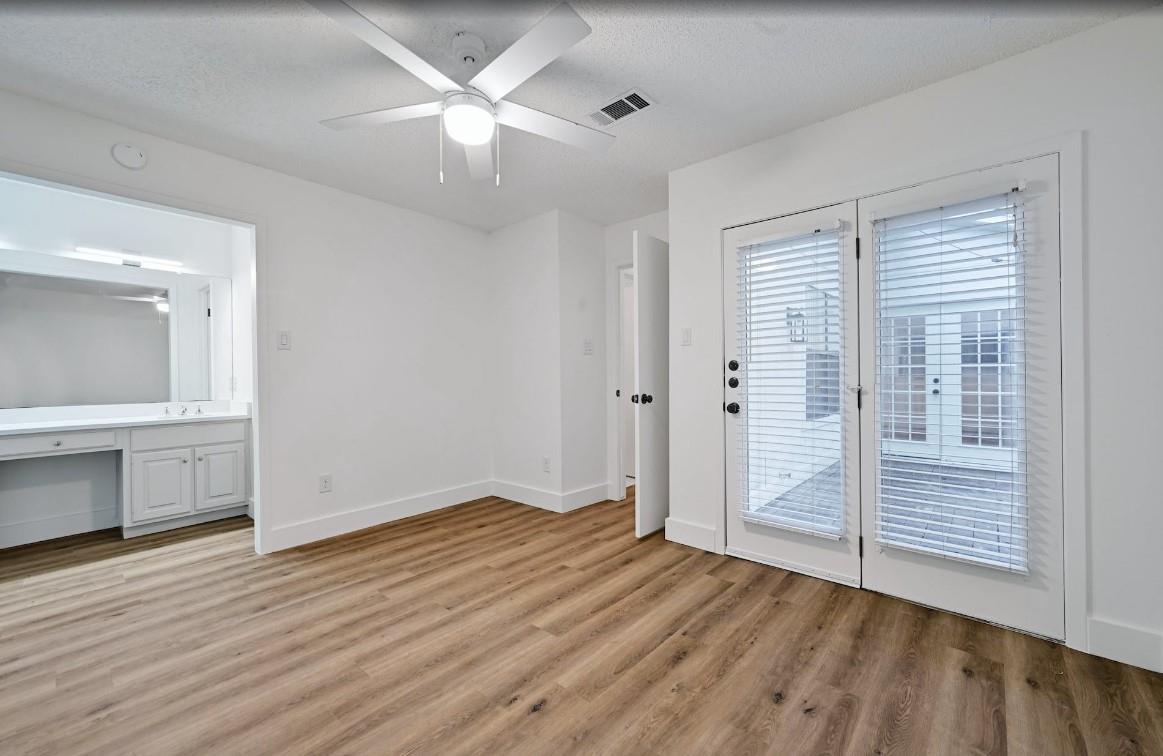 2407 Winsted Ln # B, Austin, TX 78703