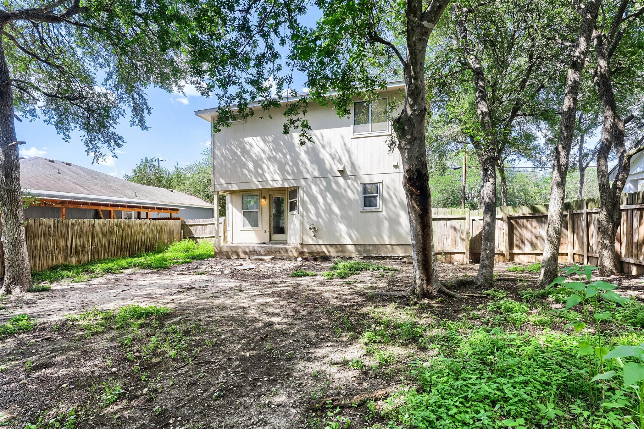 119 High Point Blvd, Cedar Creek, TX 78612