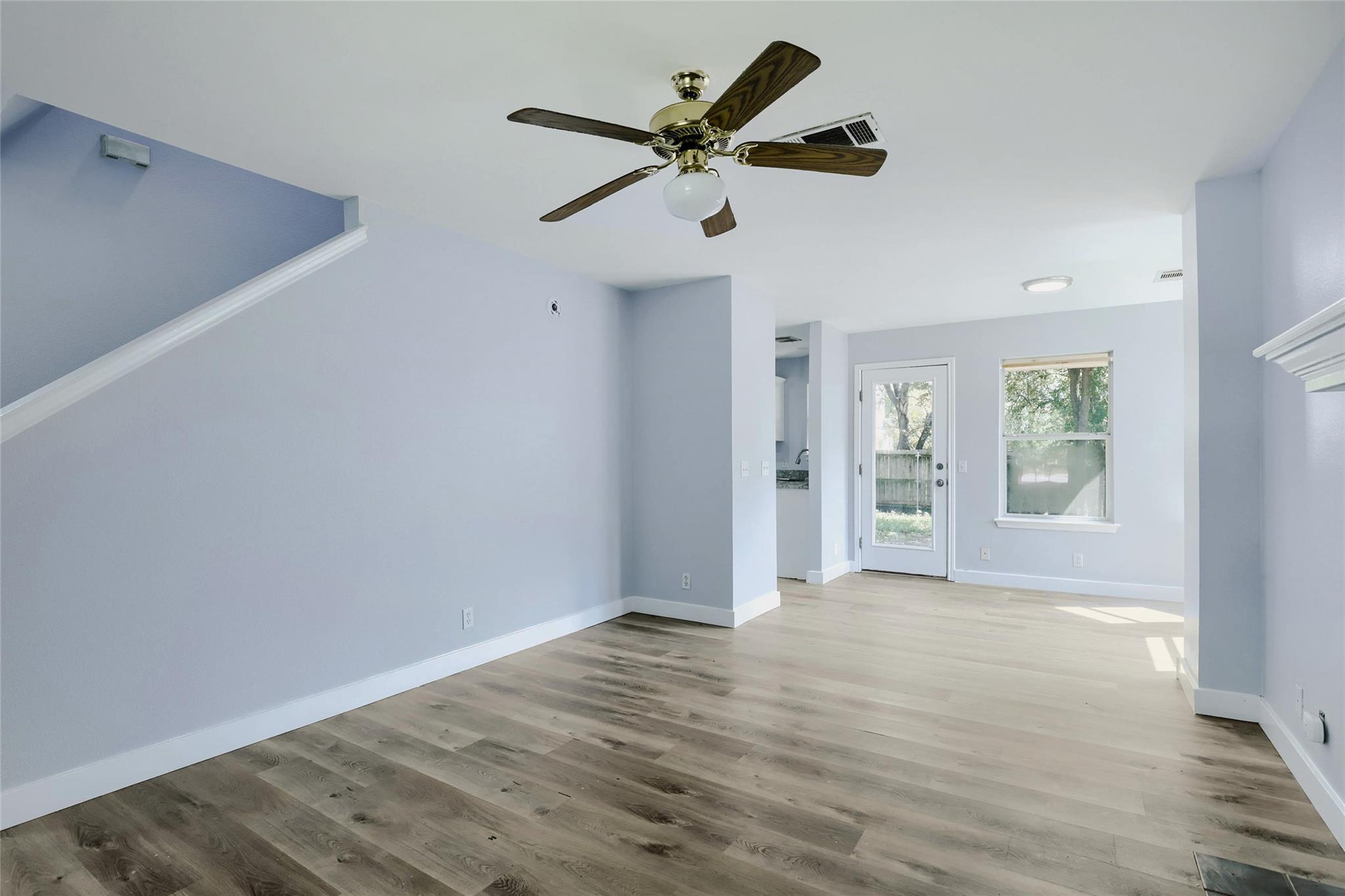 119 High Point Blvd, Cedar Creek, TX 78612