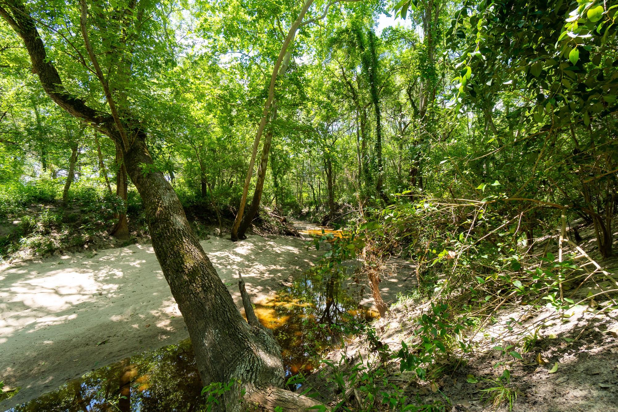 5018 Wolters Rd, Schulenburg, TX 78956