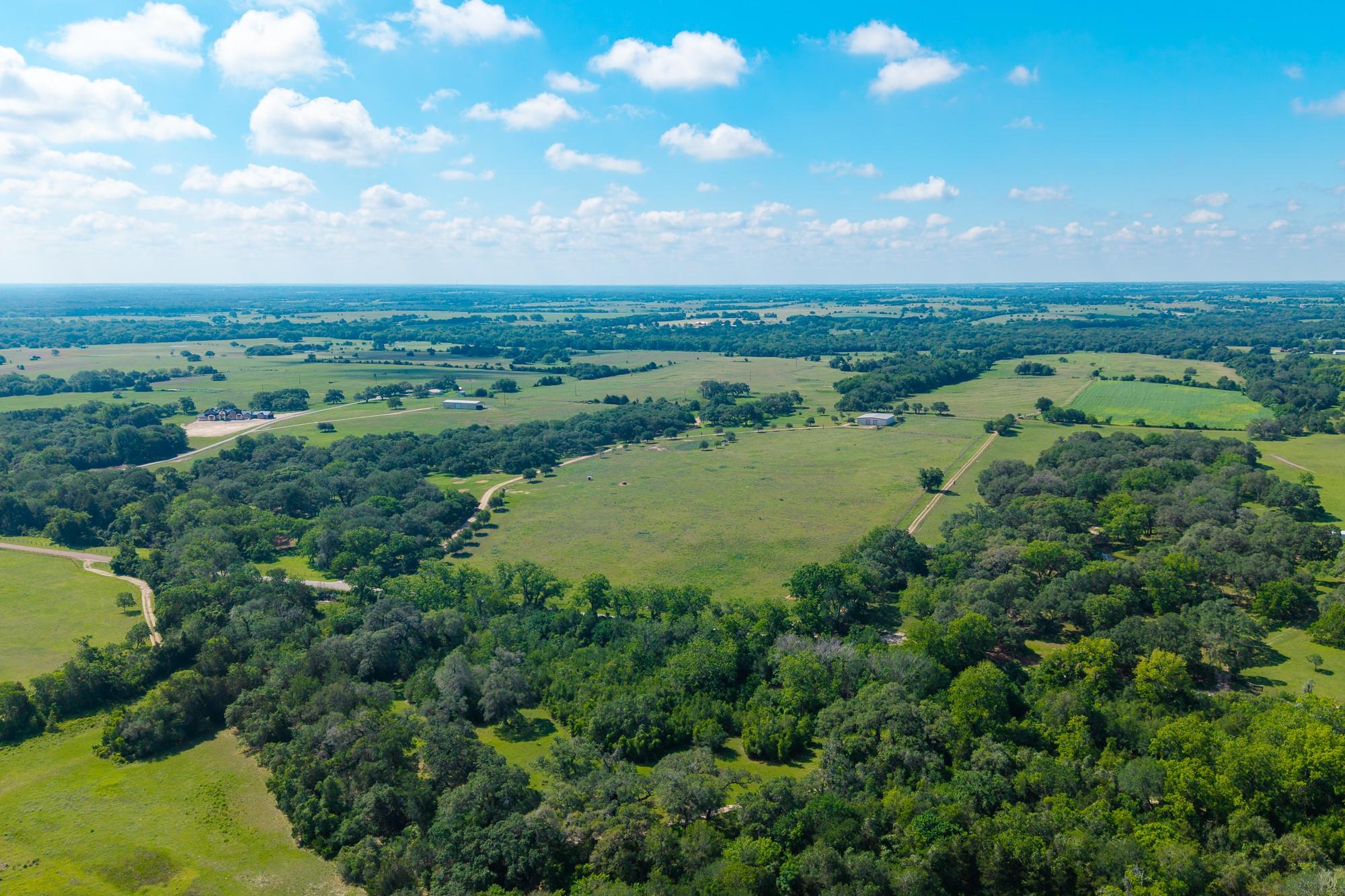 5018 Wolters Rd, Schulenburg, TX 78956