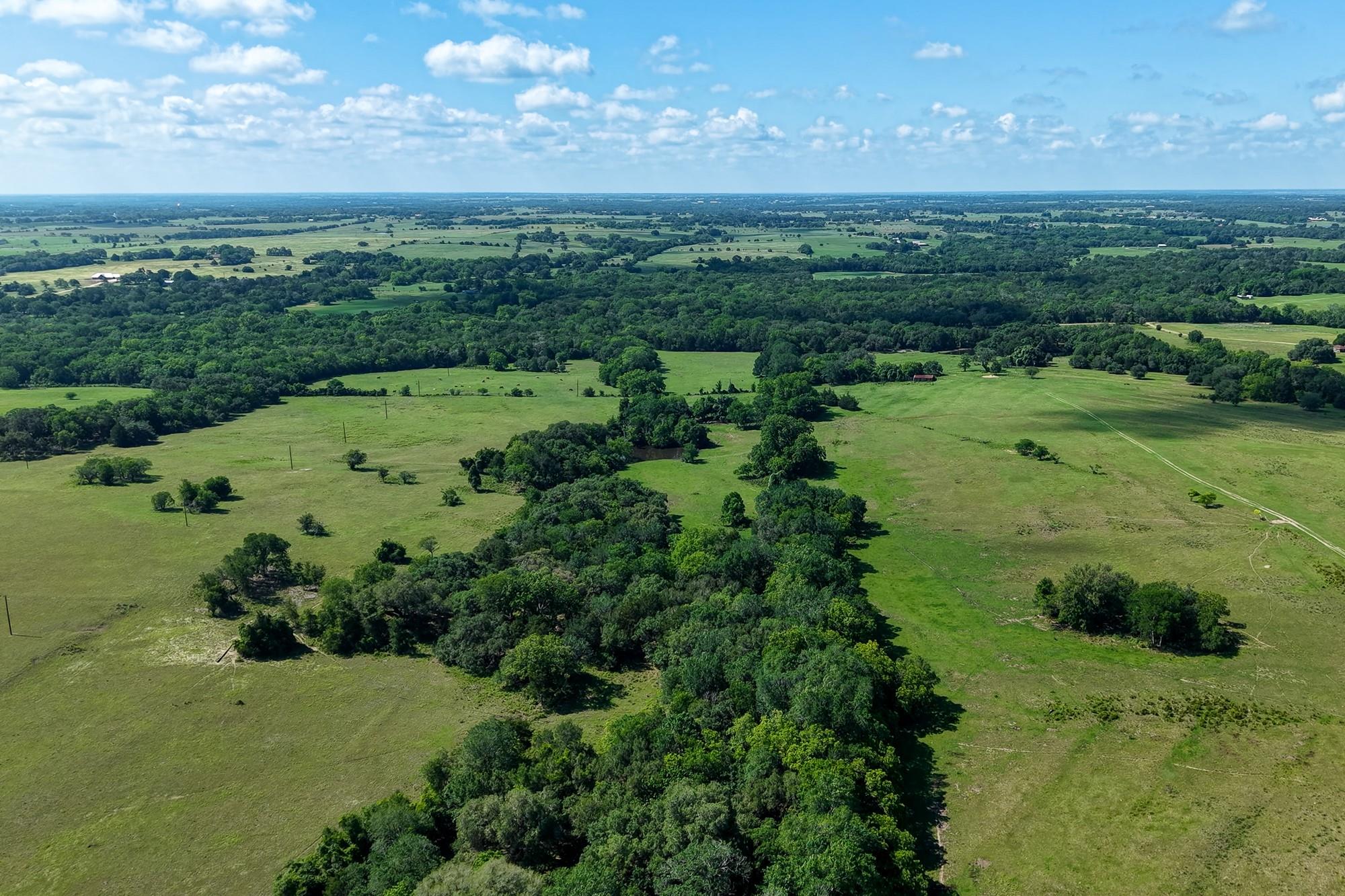 5018 Wolters Rd, Schulenburg, TX 78956