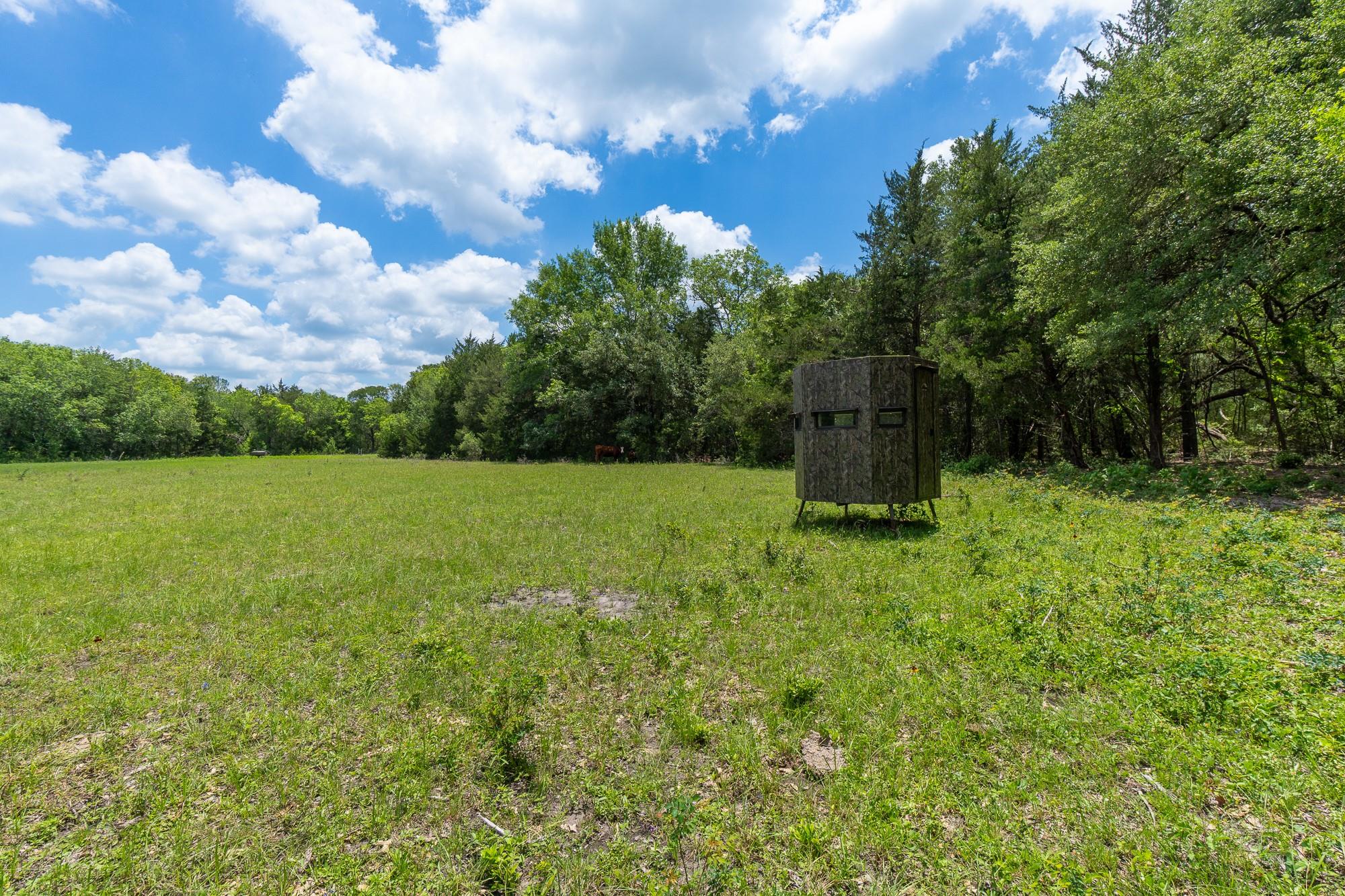 5018 Wolters Rd, Schulenburg, TX 78956
