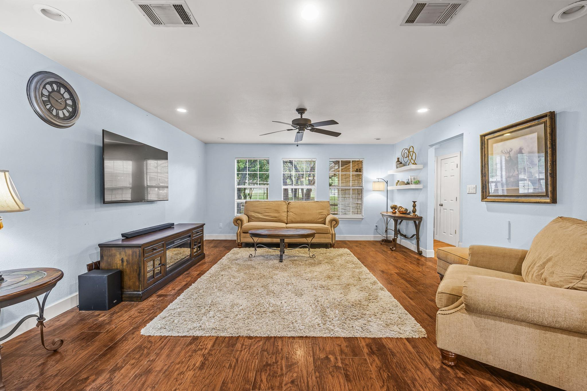 2110 Spring Valley Dr, Dripping Springs, TX 78620