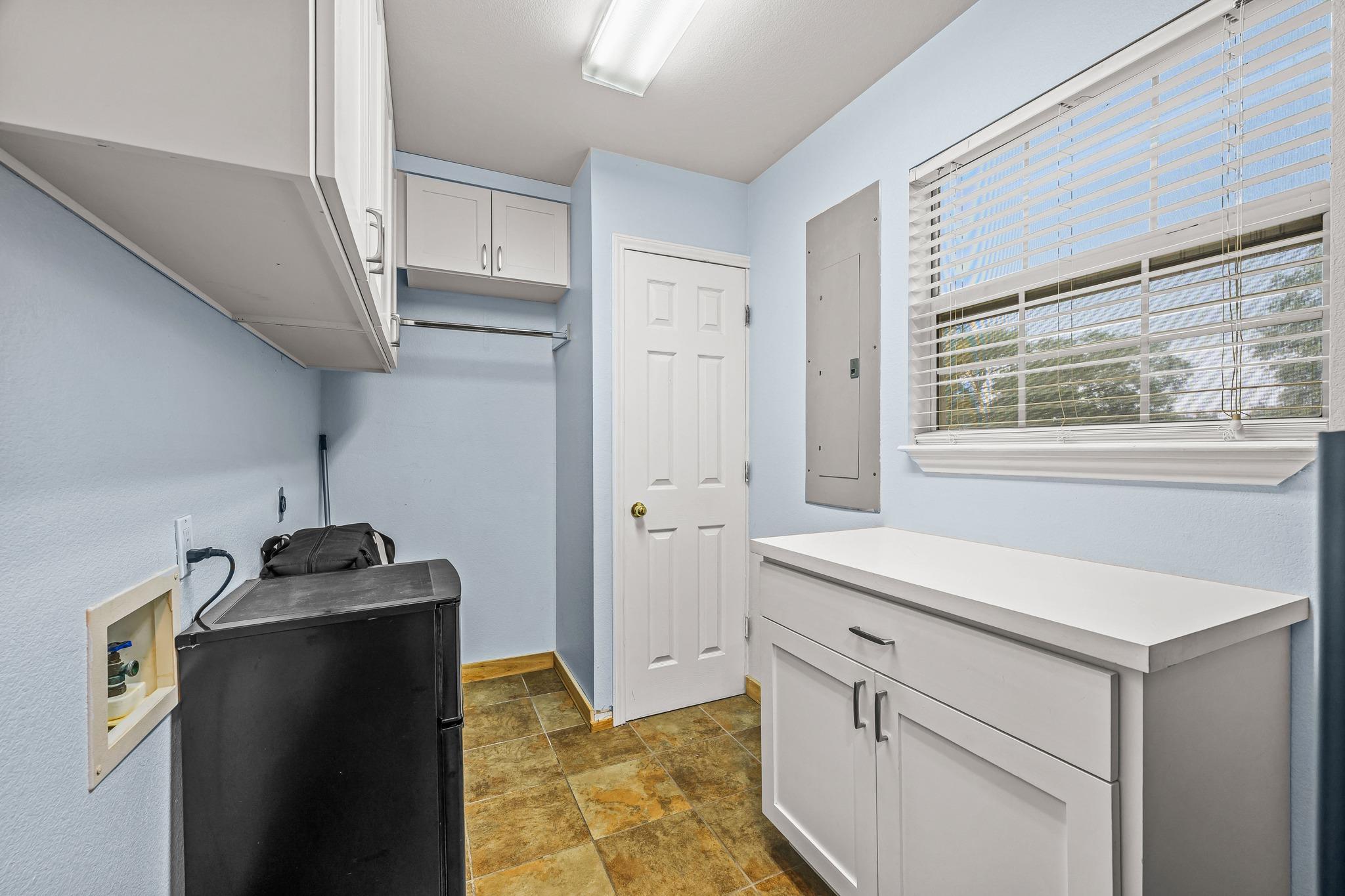 2110 Spring Valley Dr, Dripping Springs, TX 78620