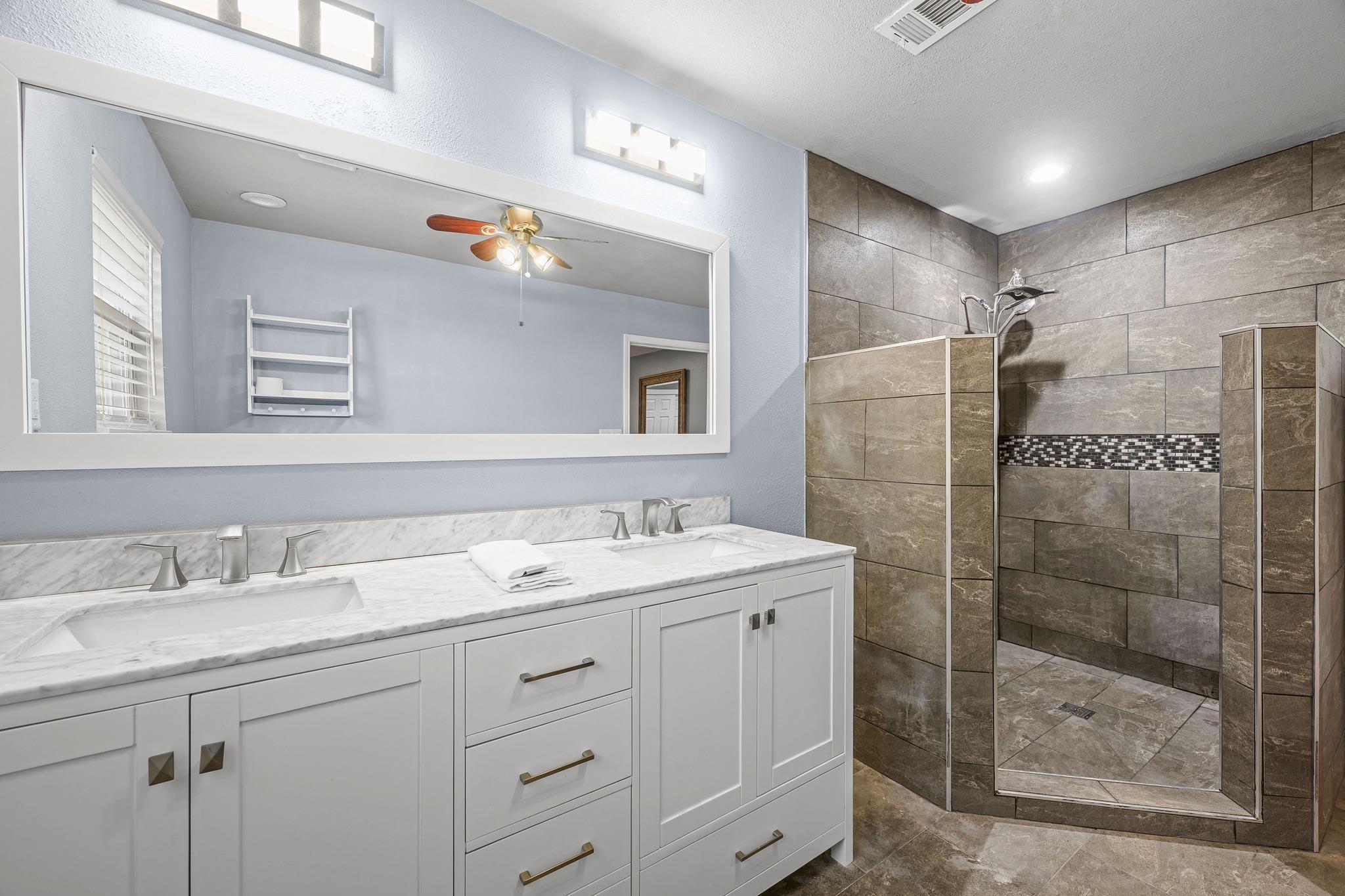 2110 Spring Valley Dr, Dripping Springs, TX 78620