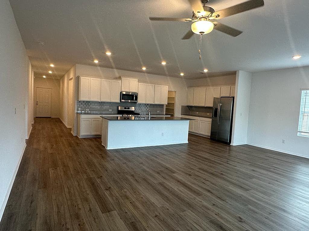 160 River Rise Rd, Kyle, TX 78640