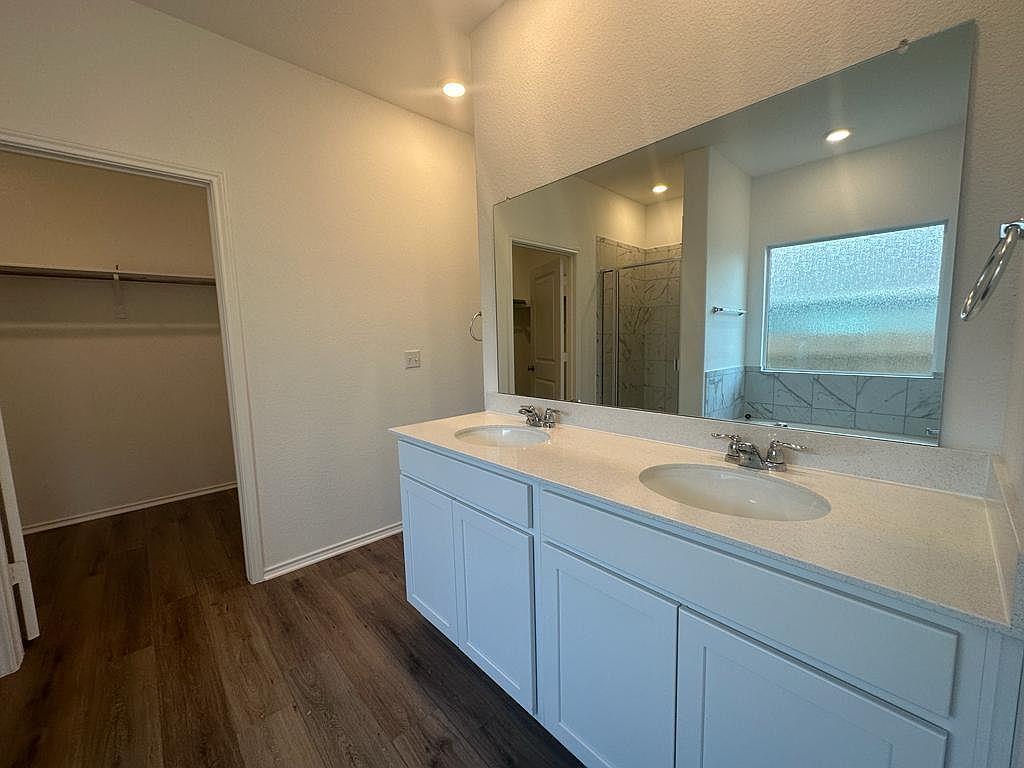 160 River Rise Rd, Kyle, TX 78640