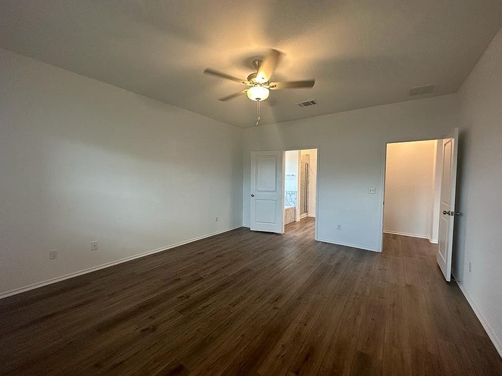 160 River Rise Rd, Kyle, TX 78640