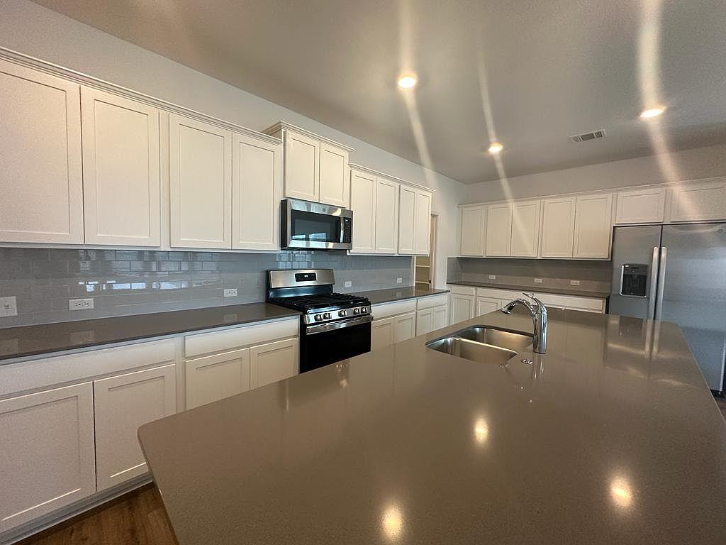 160 River Rise Rd, Kyle, TX 78640