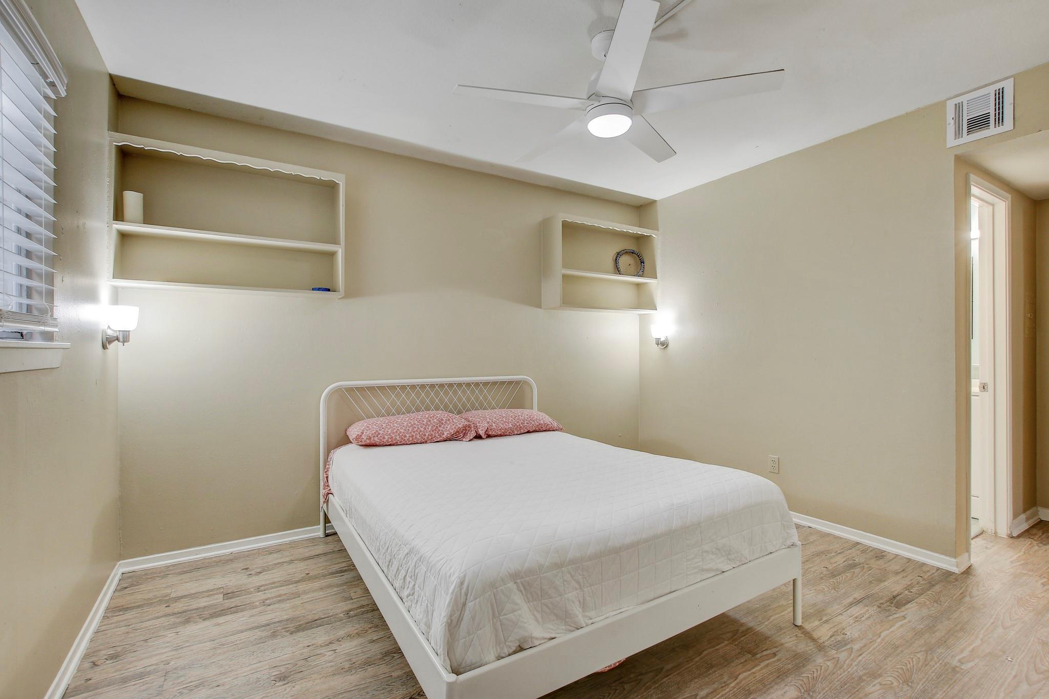 803 W 28th St # 103, Austin, TX 78705