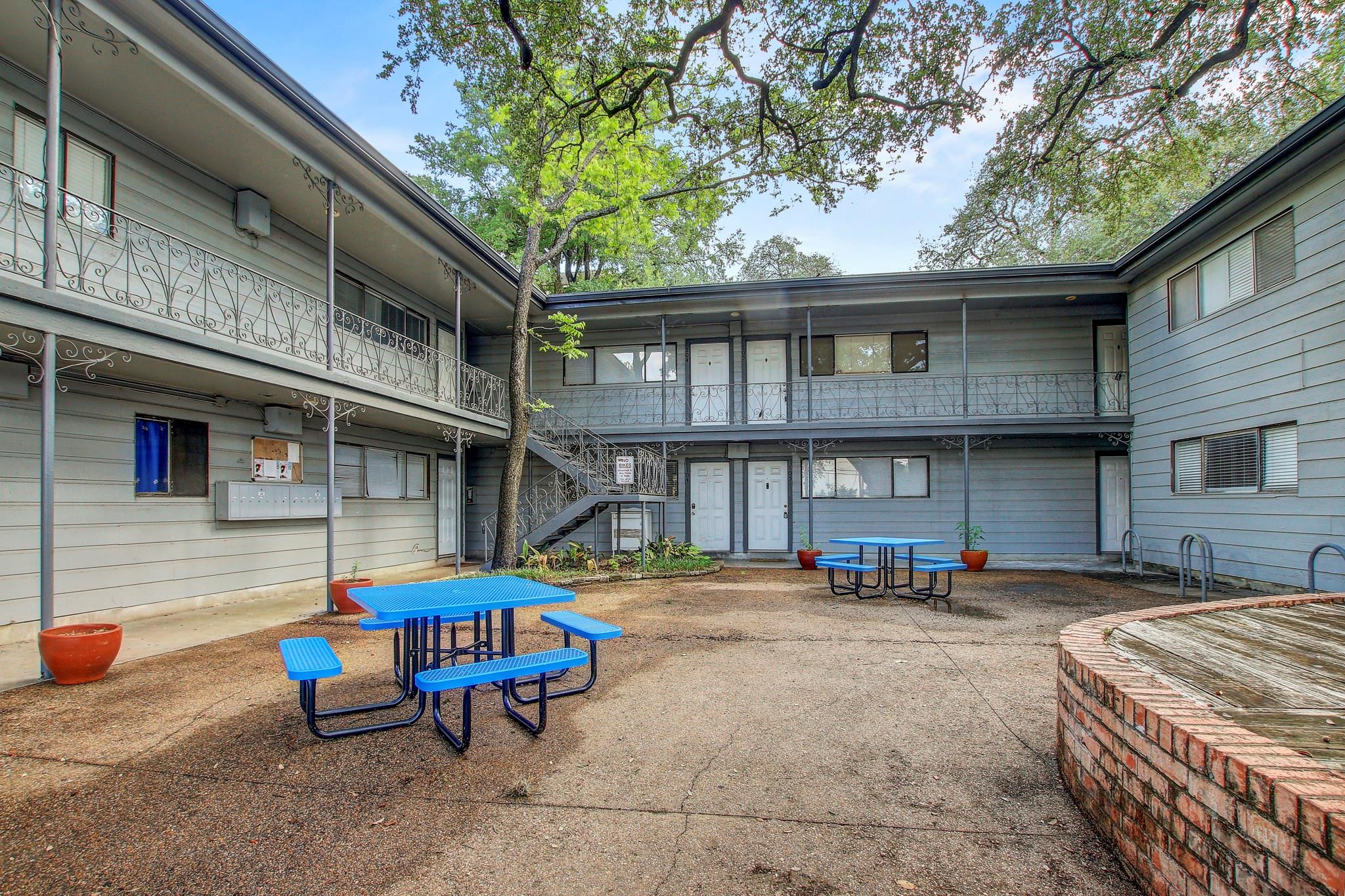 803 W 28th St # 103, Austin, TX 78705
