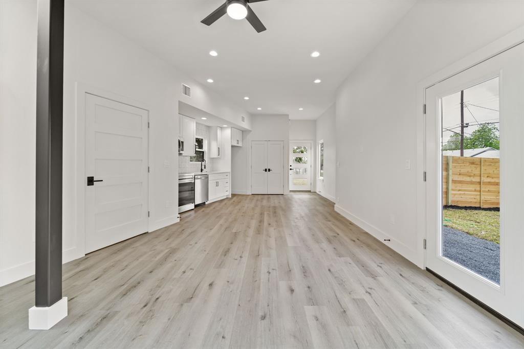 8507 Hathaway Dr # B, Austin, TX 78757