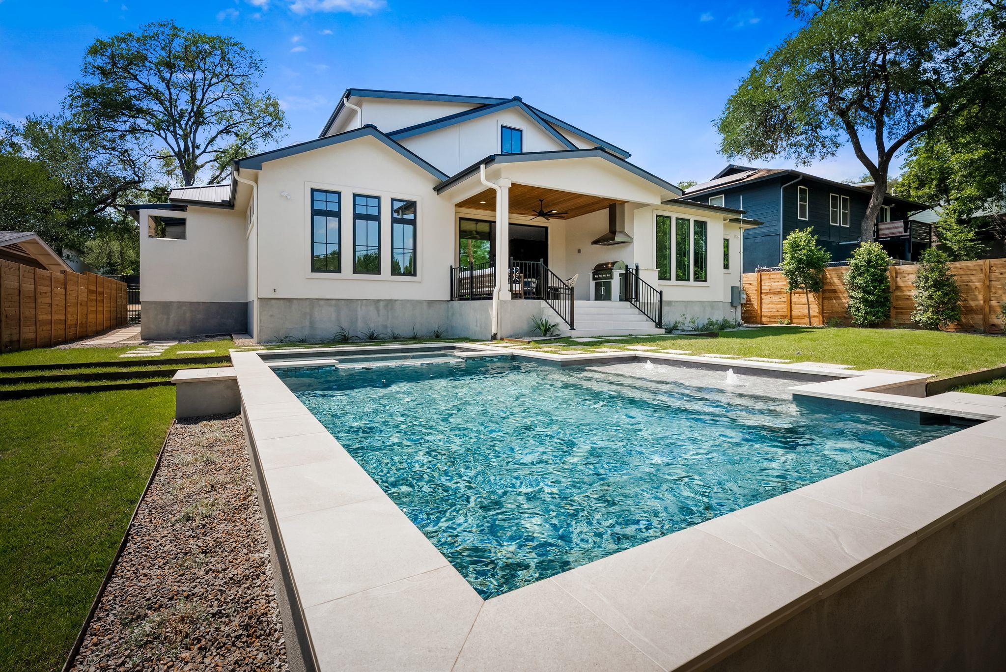 2703 Oak Park Dr, Austin, TX 78704